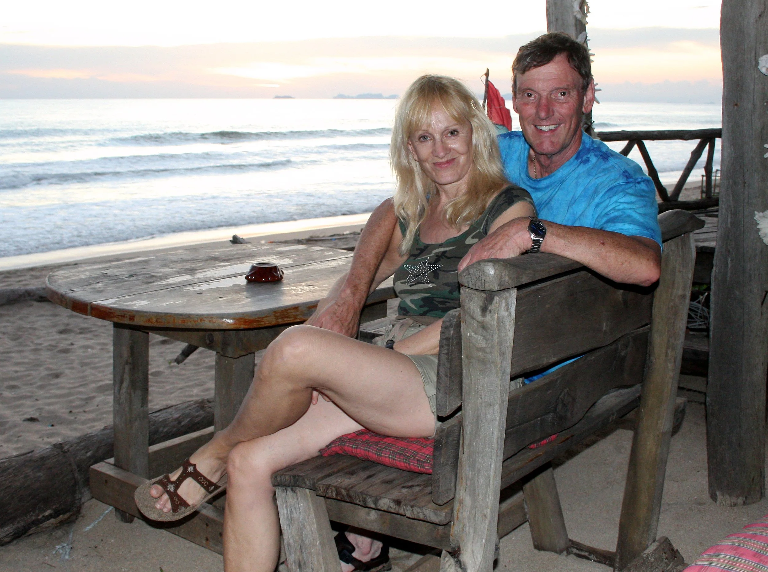 KOH LANTA - 2008 -  SUNSET AT OTTO'S (3).JPG