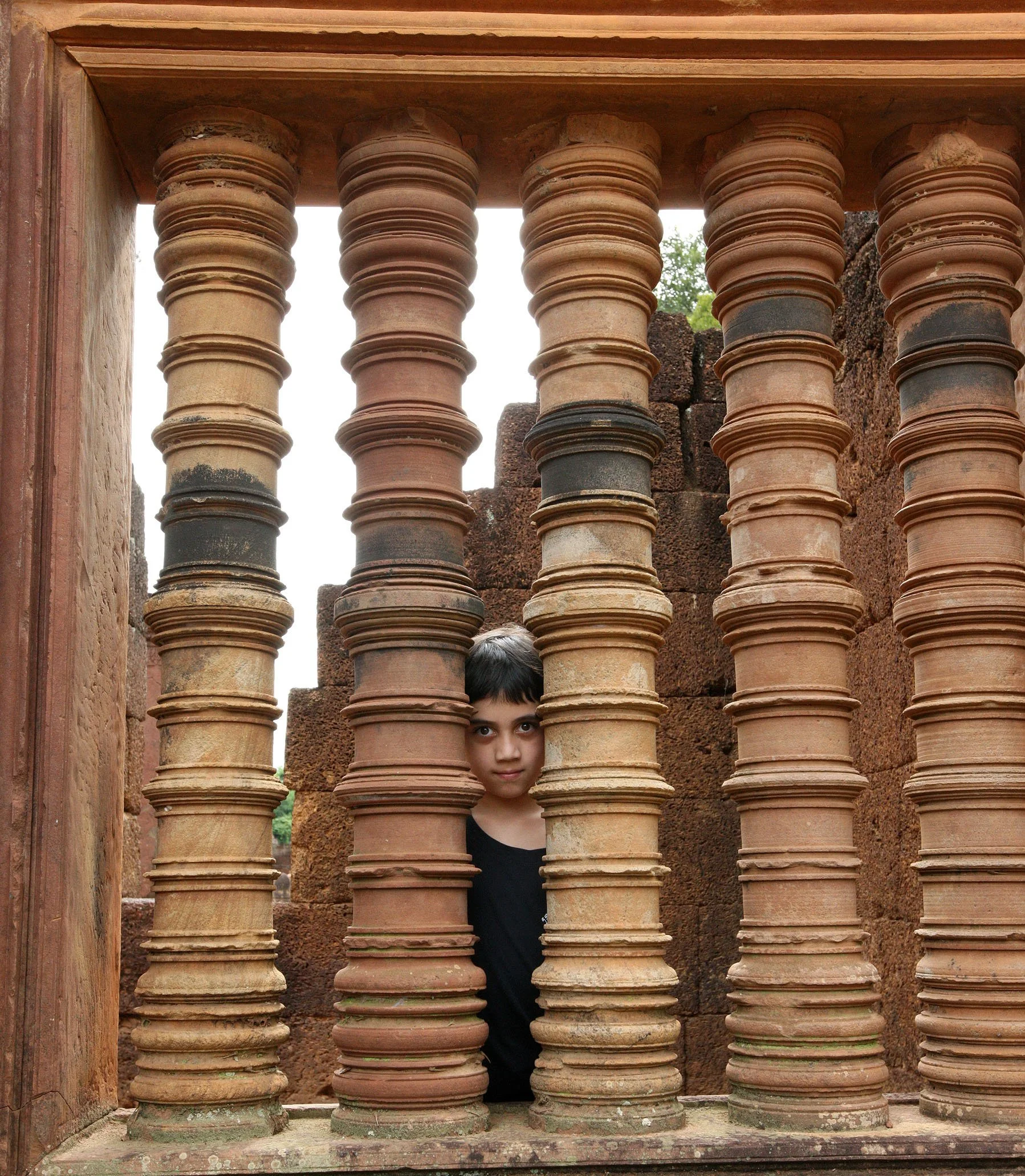 BANTEAY SREI TEMPLE - CAMBODIA (3).JPG