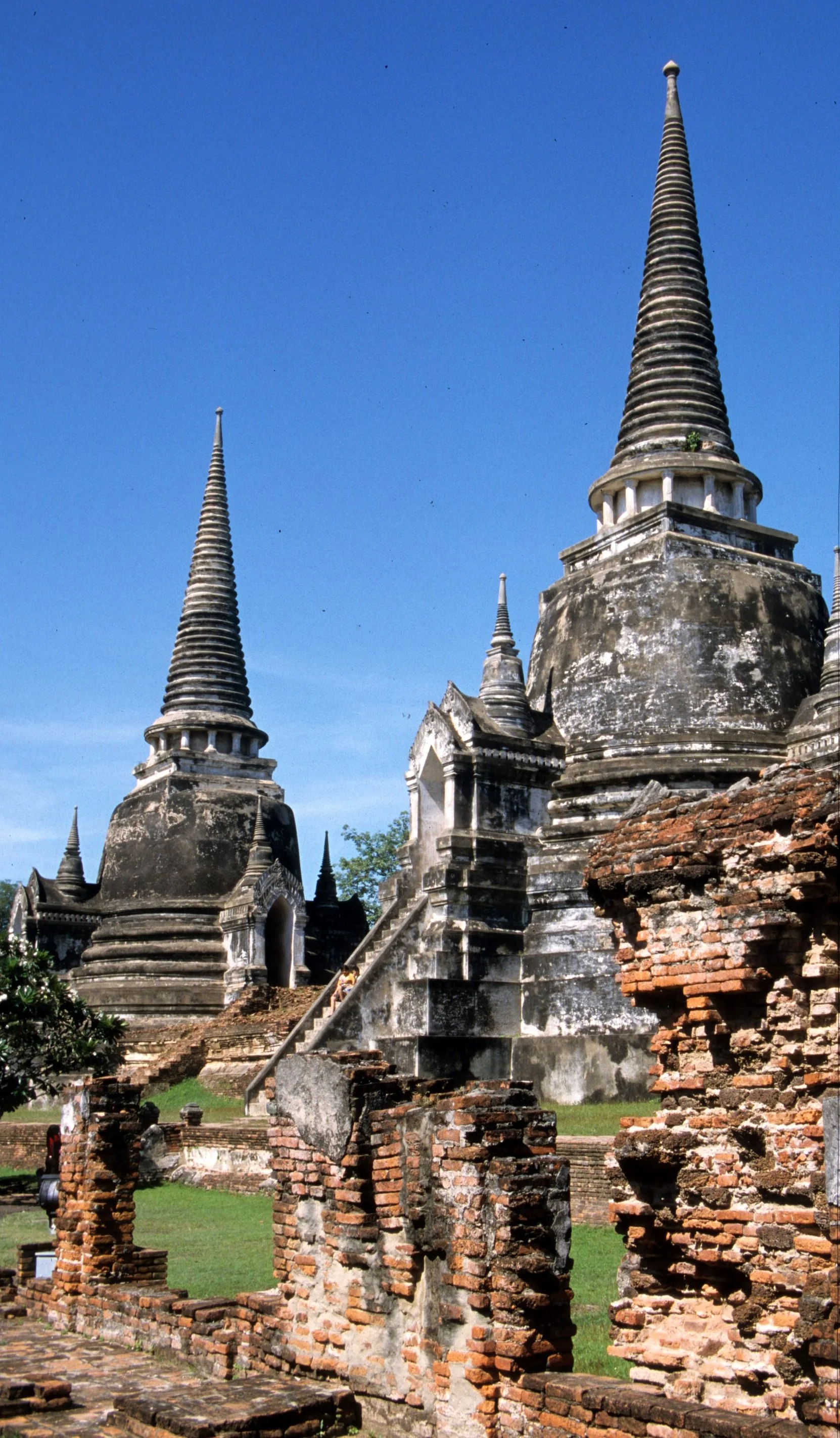 AYUDTHAYA - IMPERIAL PALACE RUINS O.jpg