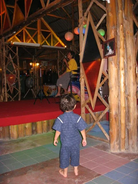 2005 Nakhonsithammarat with Family (58).jpg