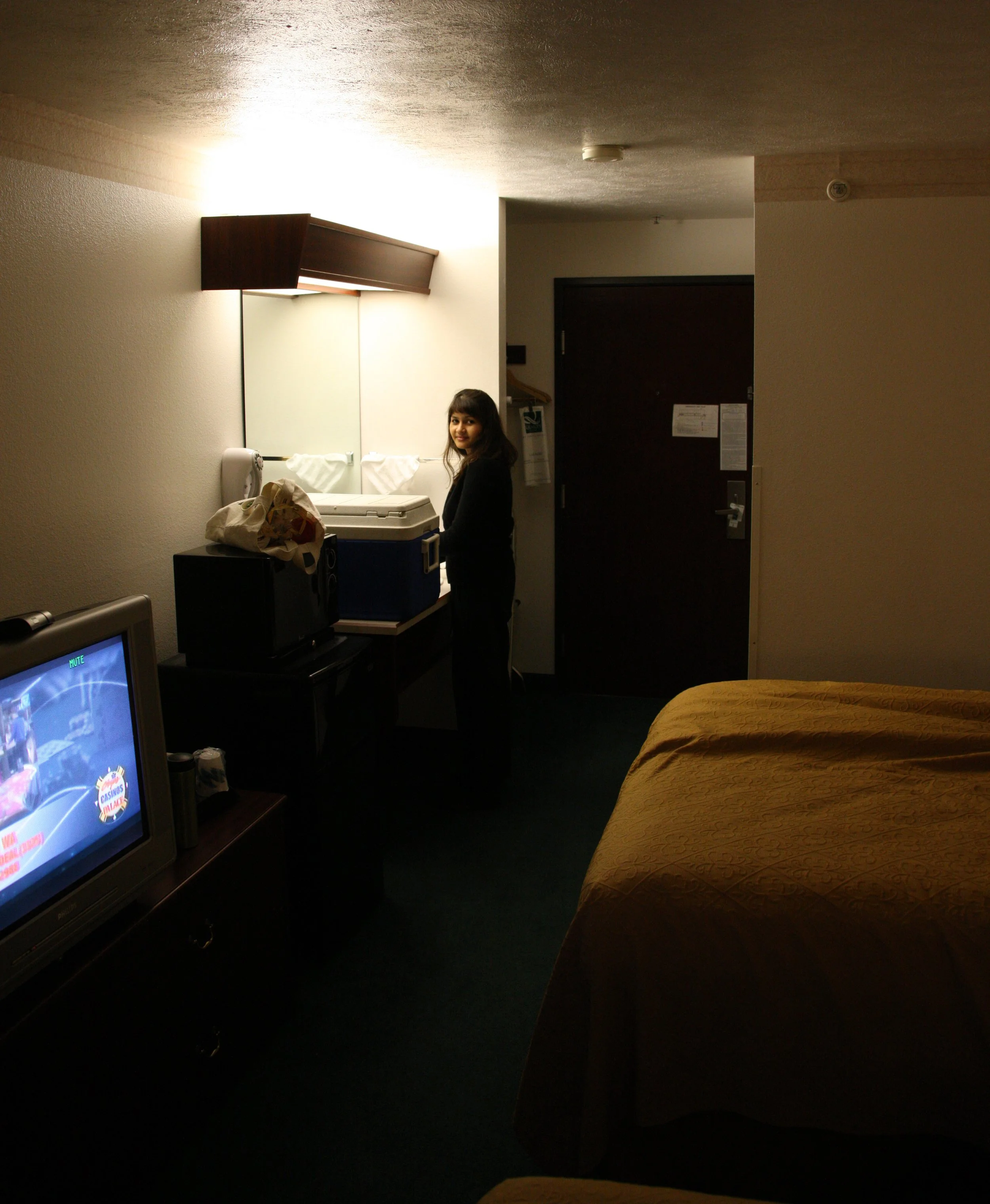 2010-3-26 HANGING IN OREGON - ROUGH & READY CREEK BOTANICAL WAYSIDE OREGON - SPRING BREAK TRIP TO CALIFORNIA.JPG