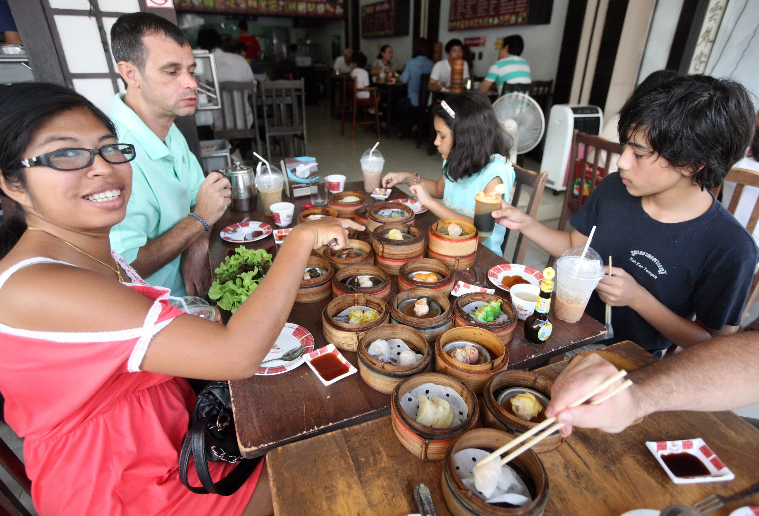 2014 Nakhonsithammarat with Family (11).JPG