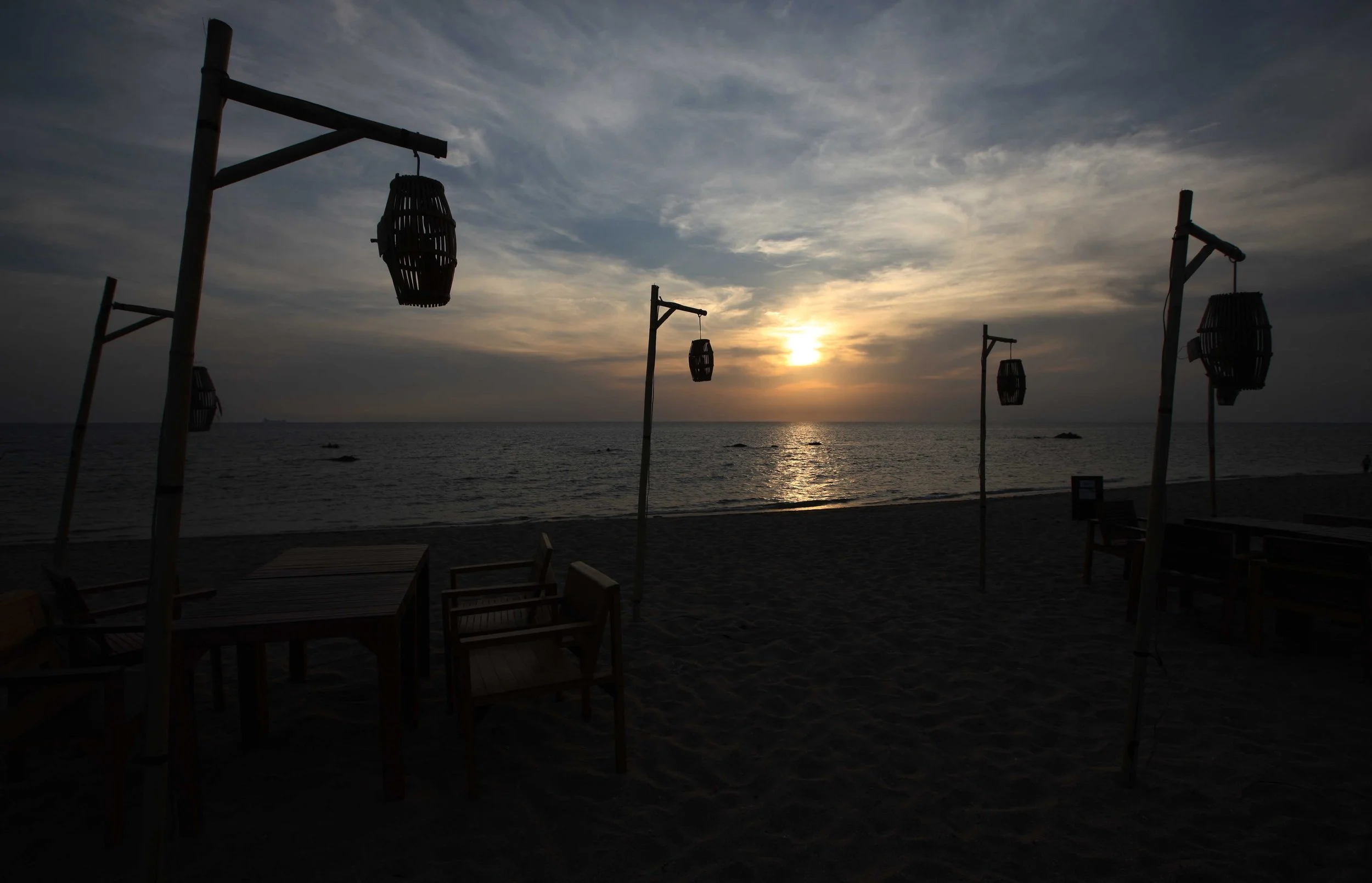 2015 Koh Lanta Songkran with friends from ISB (5).JPG