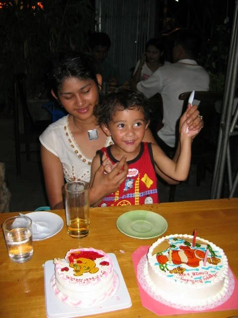 2005 Nakhonsithammarat with Family (48).jpg