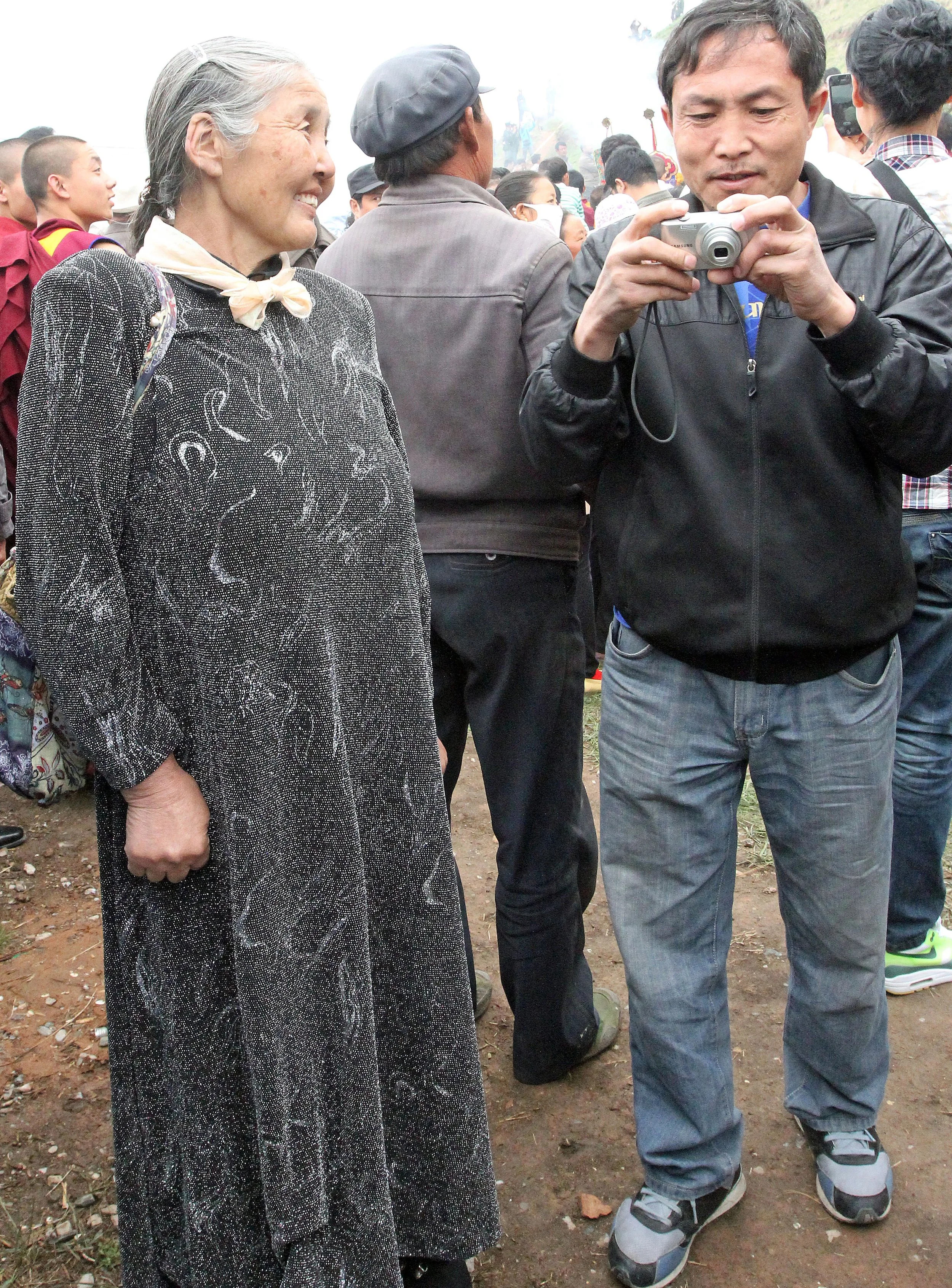 KUMBUM MONASTERY - QINGHAI - SUNNING BUDDHA FESTIVAL 2013 (187).JPG