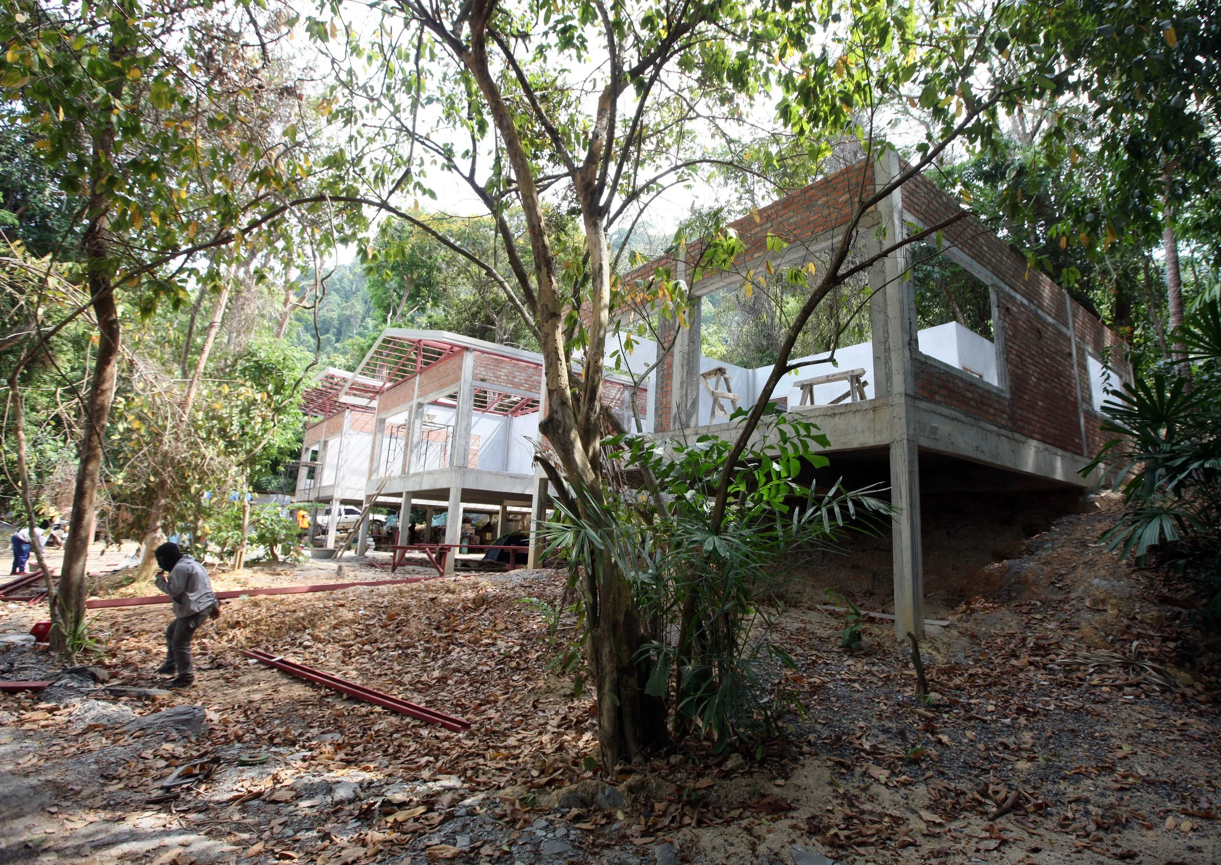 2015 Koh Lanta Songkran with friends from ISB (30).JPG