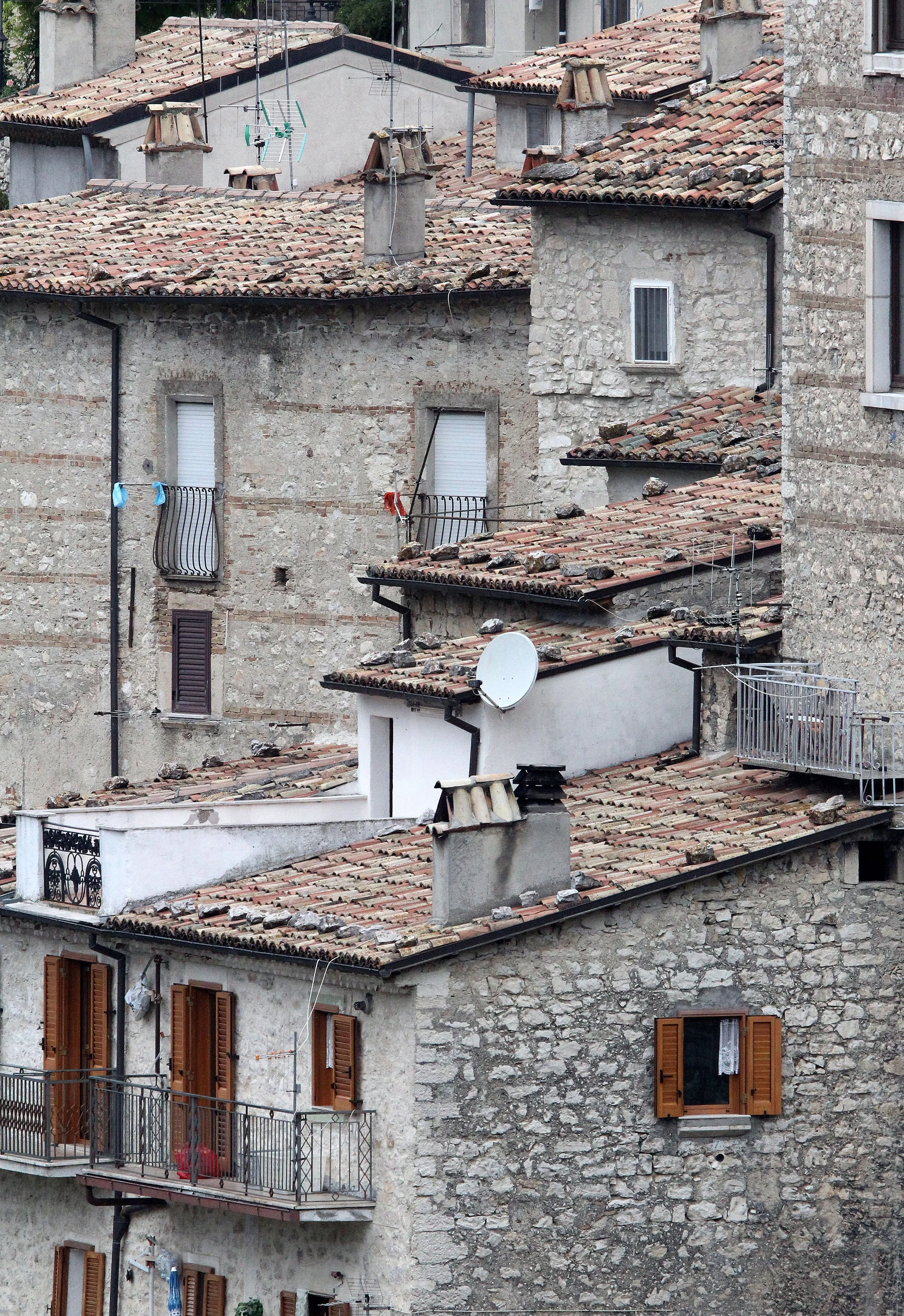 BARREA ITALY - ABRUZZO NATIONAL PARK ITALY (6).JPG