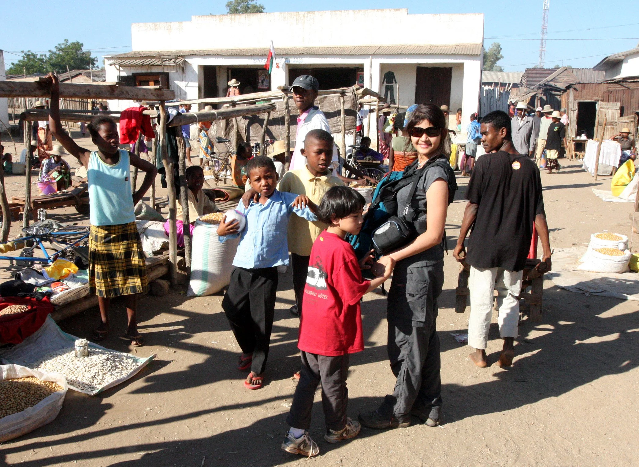 ANTANDROY VILLAGE - MARKET DAY (11).JPG