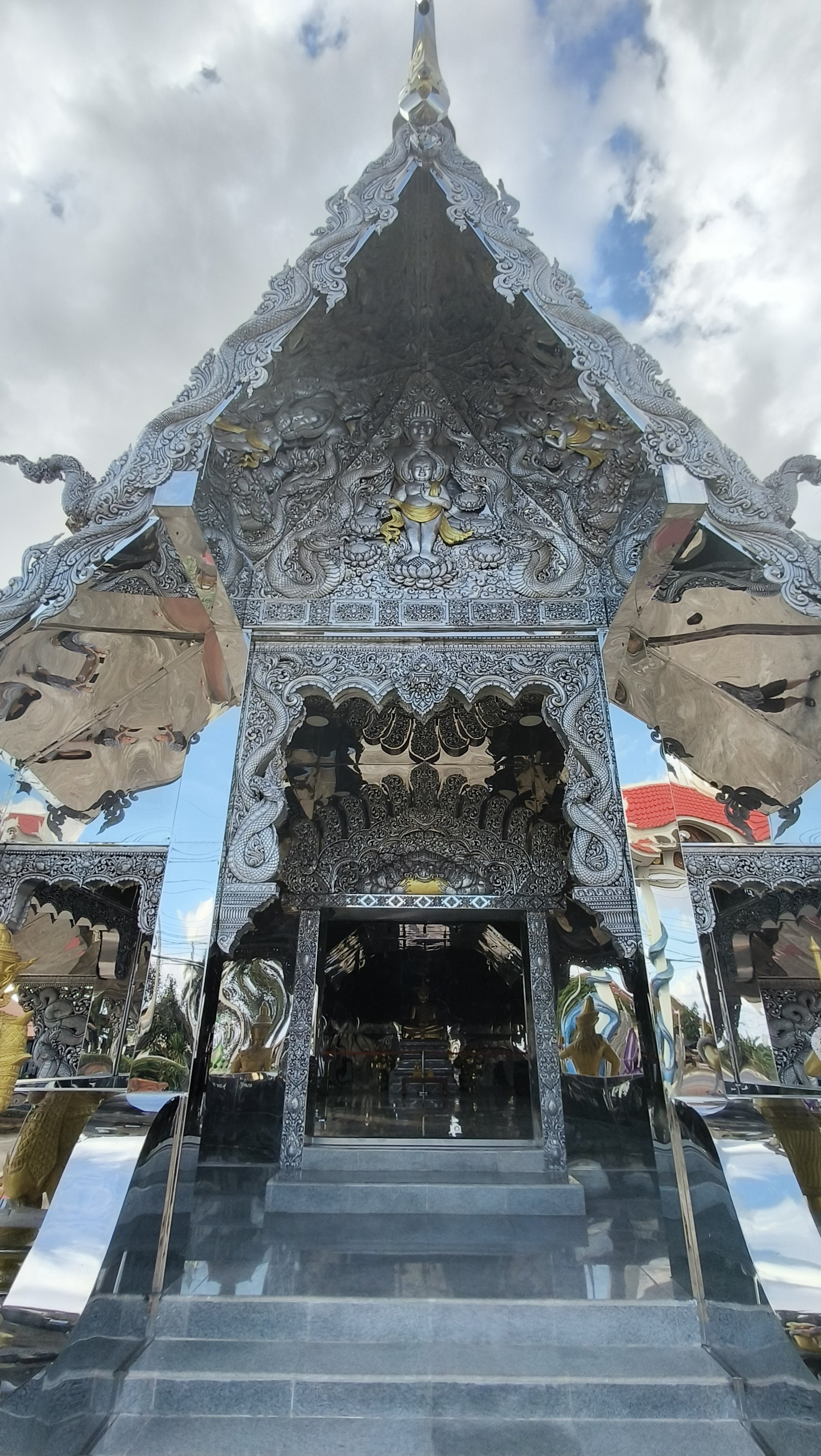 Wat That Noi Sriboonruang, Nakhon Phanom Province  (17).jpg