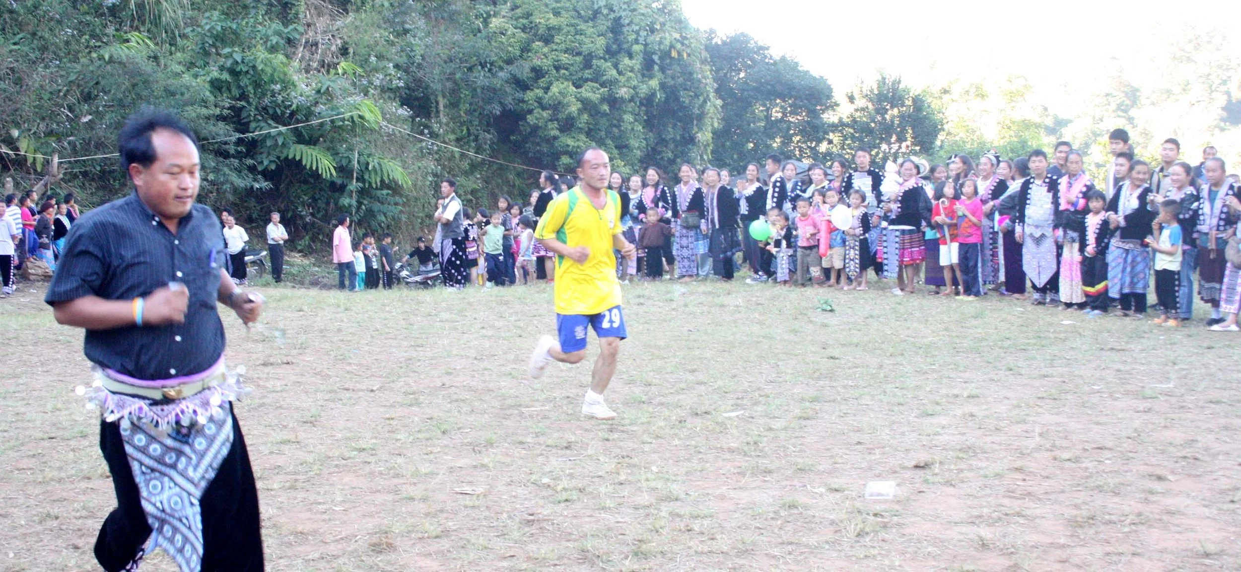 HILLTRIBE - HMONG - NEW YEARS EVE DAY CELEBRATIONS - CHRISTMAS IN THAILAND TRIP 2009 (51).JPG