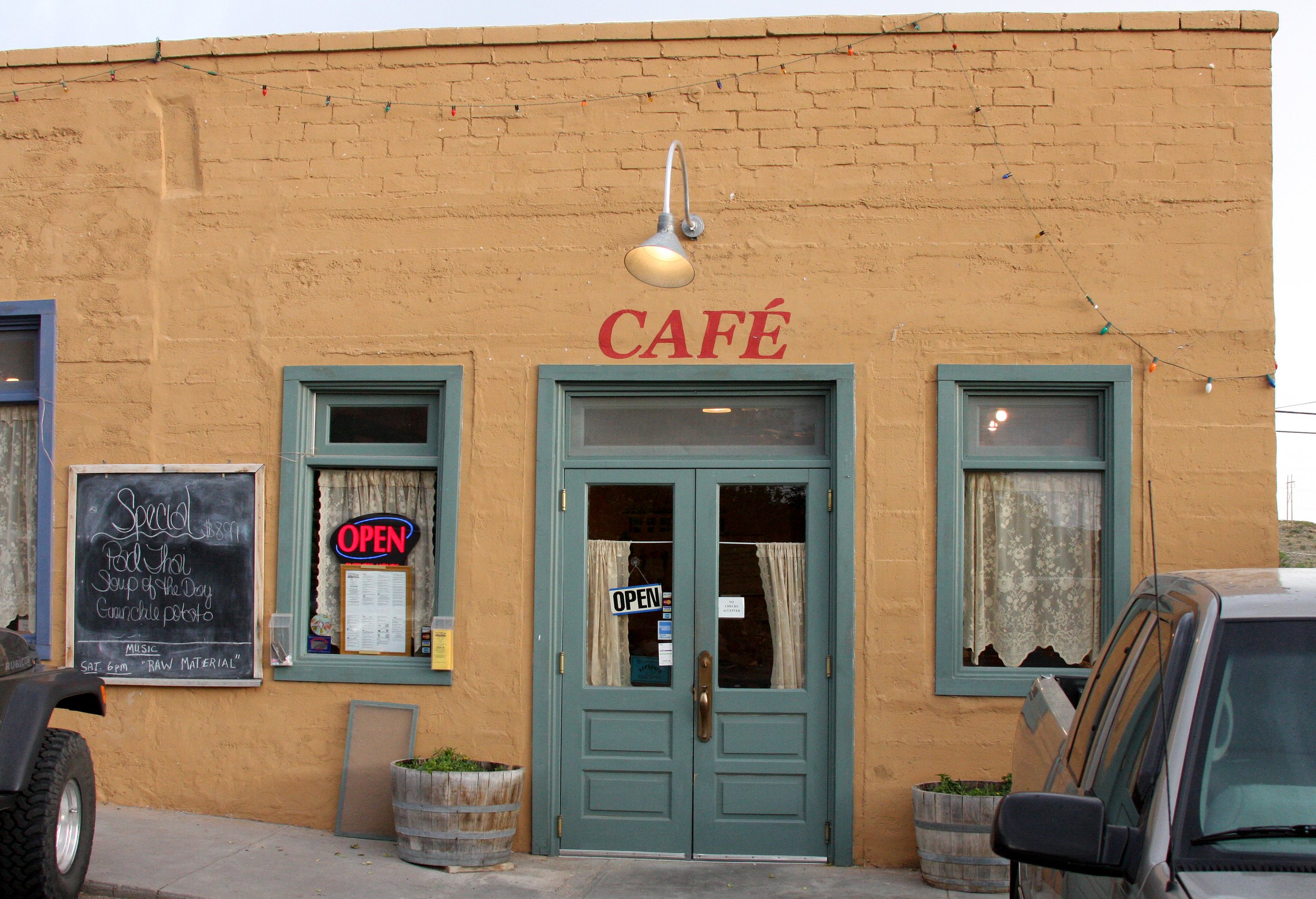 LAS CRUCES NEW MEXICO - THAI FOOD!.JPG