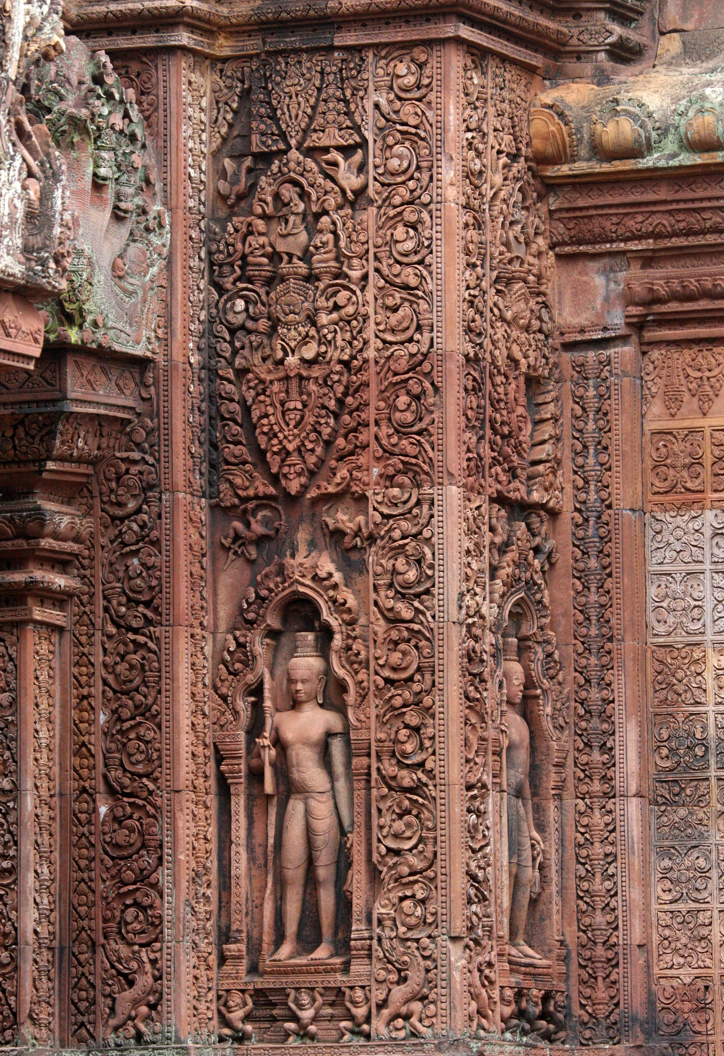 BANTEAY SREI TEMPLE CAMBODIA - JULY 2010 (23).JPG