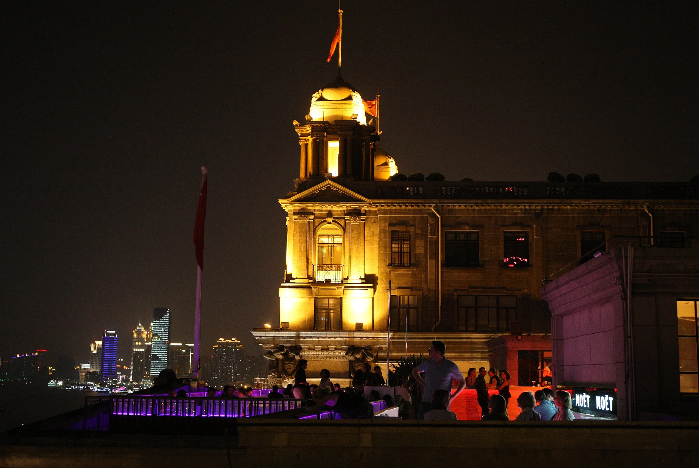 2011-4-29 NIGHT AT SHOOK AT 19 BUND SHANGHAI (238).JPG