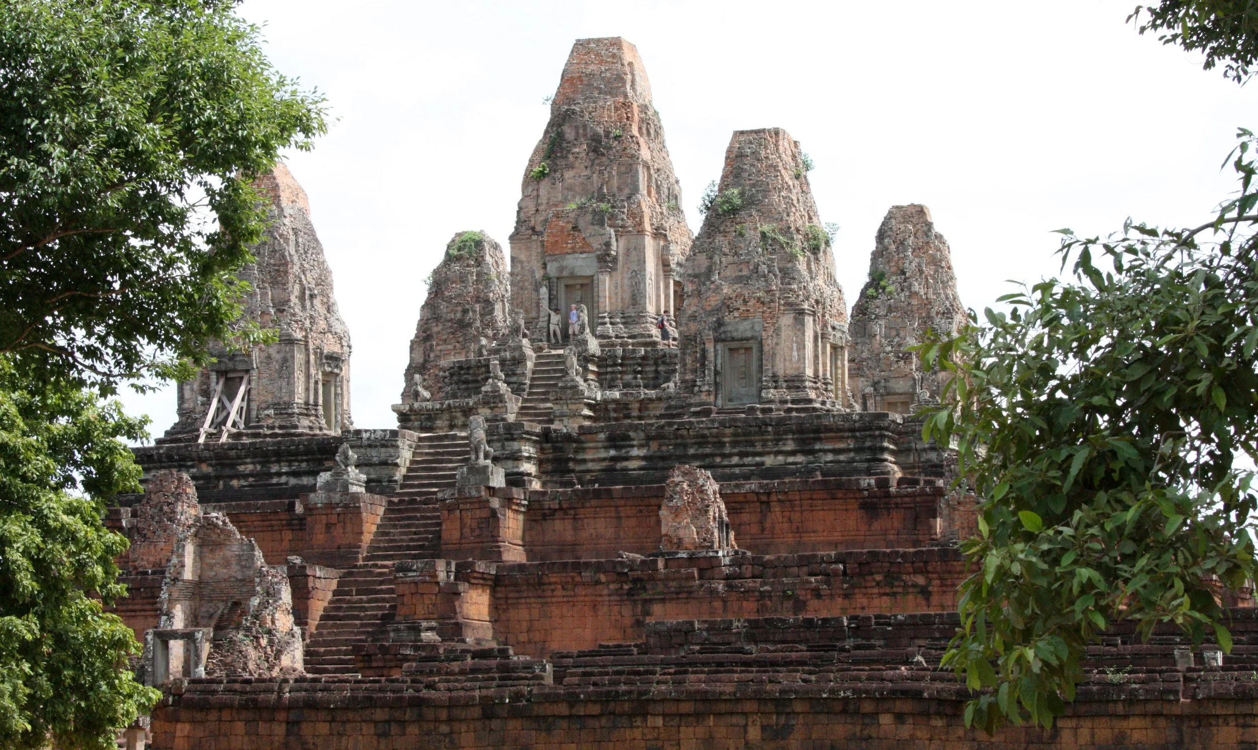 EAST MEBON TEMPLE CAMBODIA - JULY 2010 (2).JPG