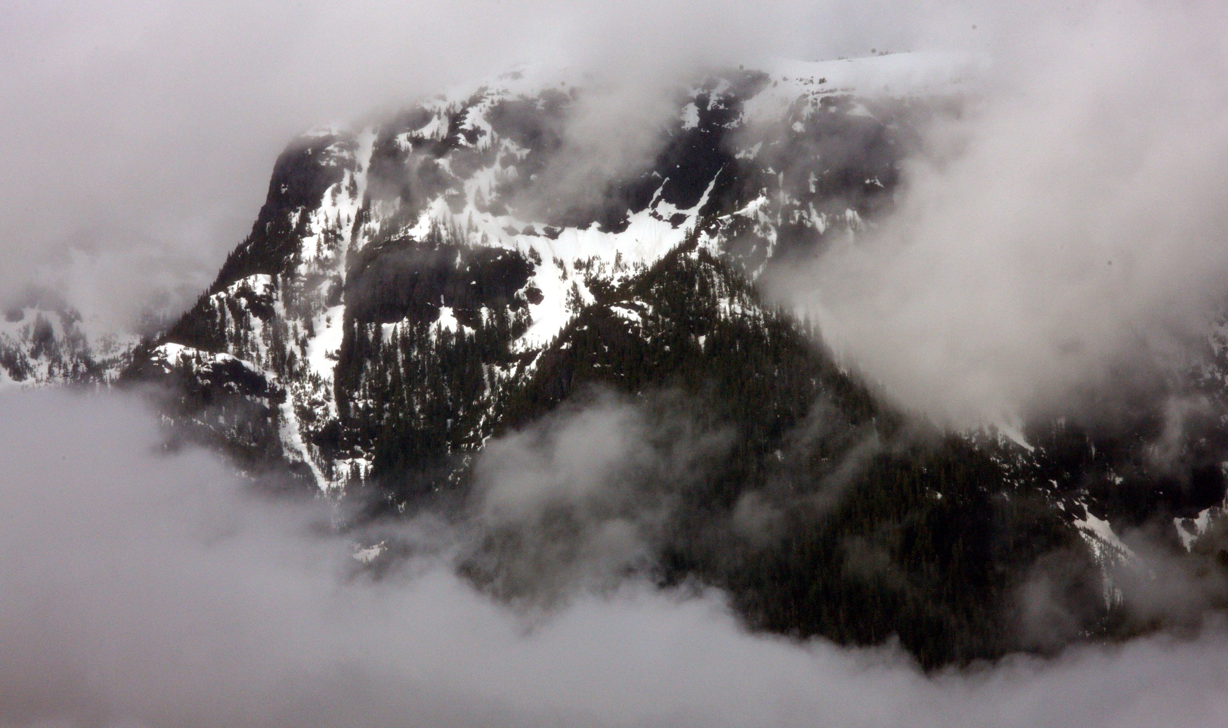 KNIGHT'S INLET BRITISH COLUMBIA (4).JPG