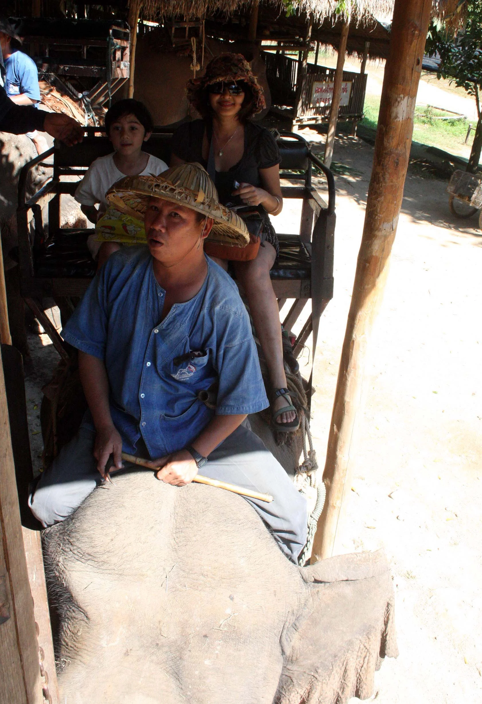 2008 Lampang City & Elephant Center (15).JPG