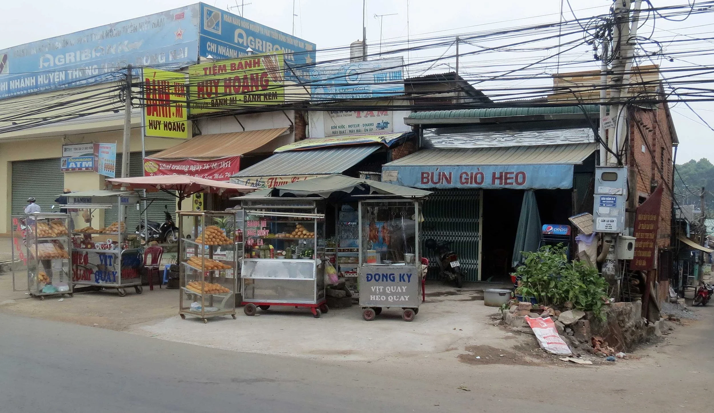 SAIGON VIET NAM (49).JPG