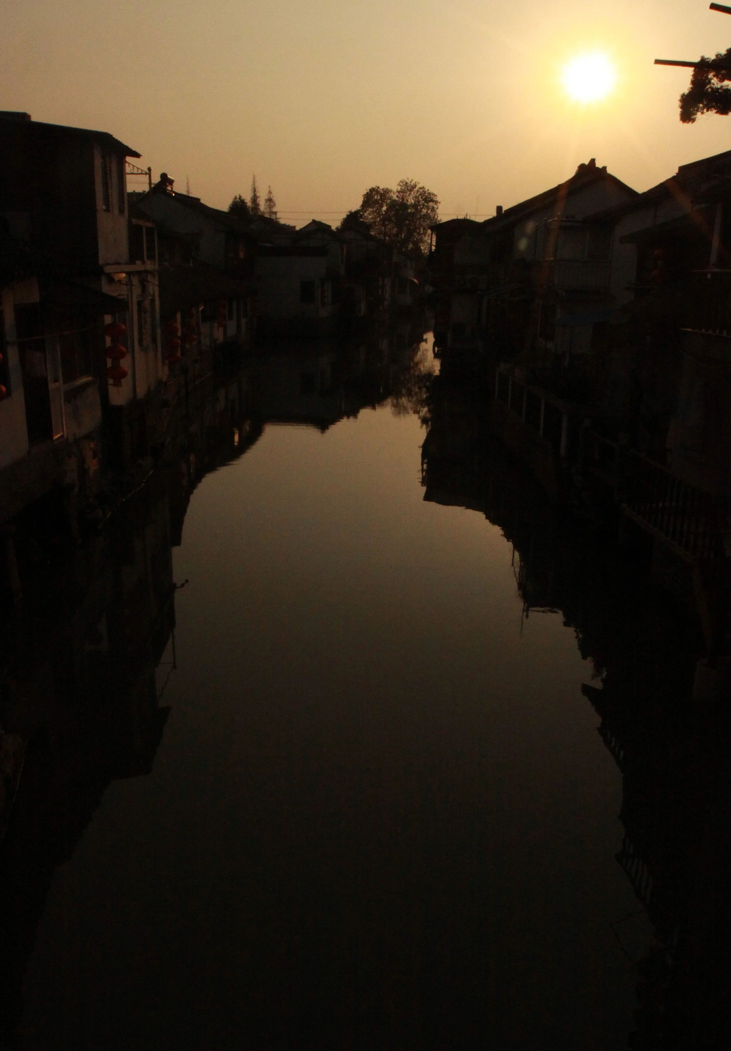 ZHUJIAJIAO WATER TOWN - NOVEMBER 20 2011 (160).JPG