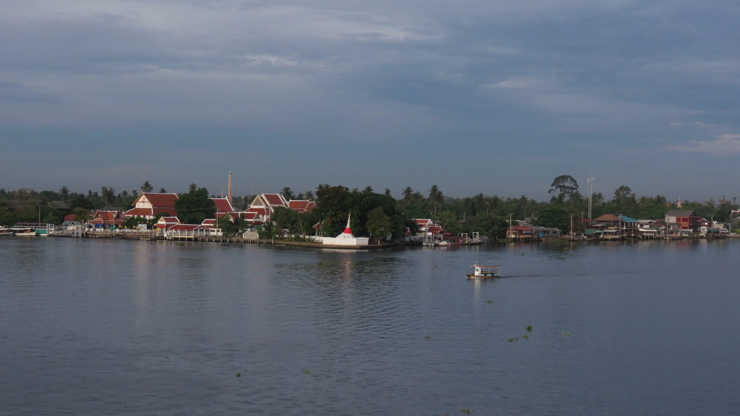 2014 Koh Kret Nonthaburi from Pakkret Bridge (1).JPG