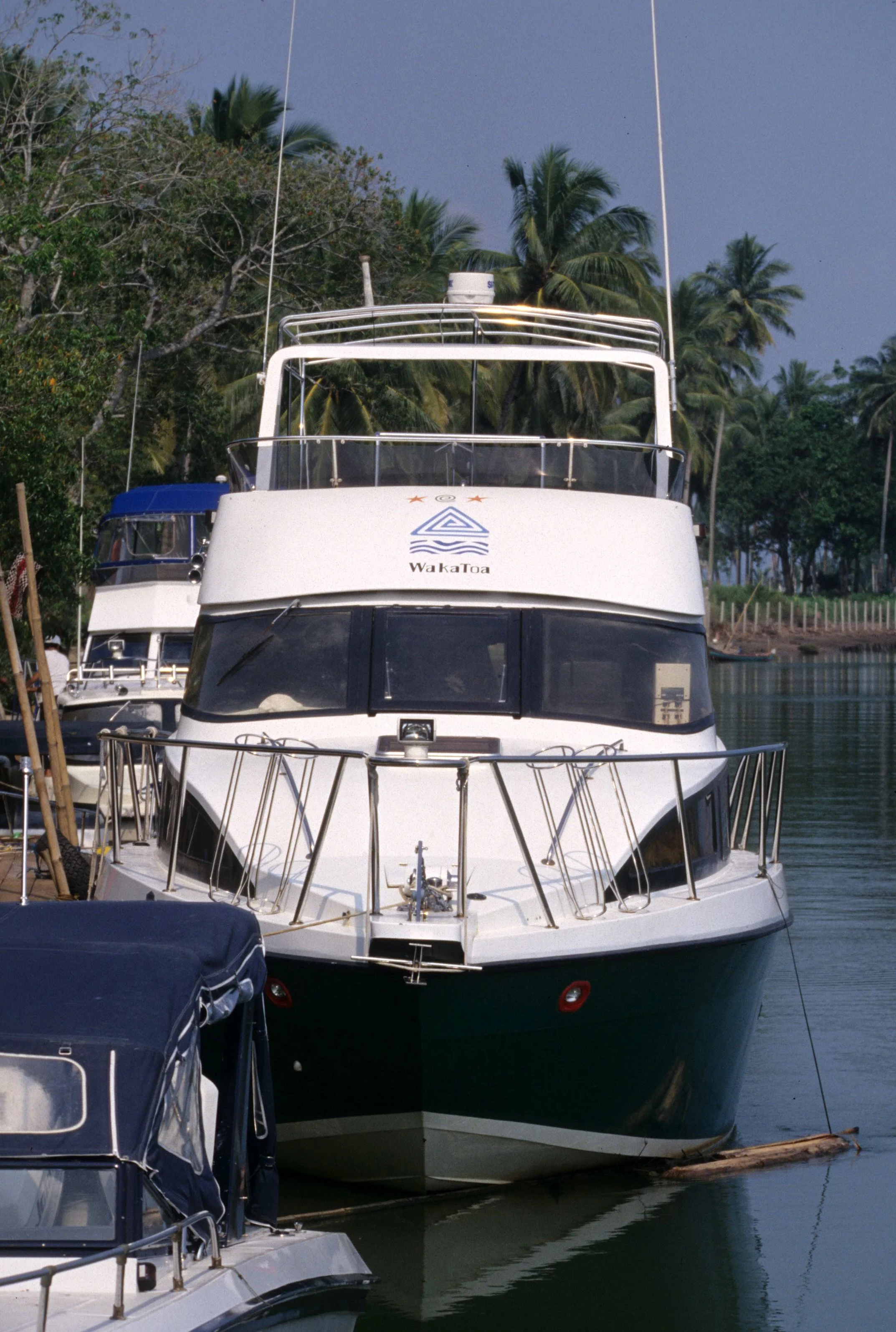 JAVA - BOAT USED TO GO TO UJON KULONG.jpg