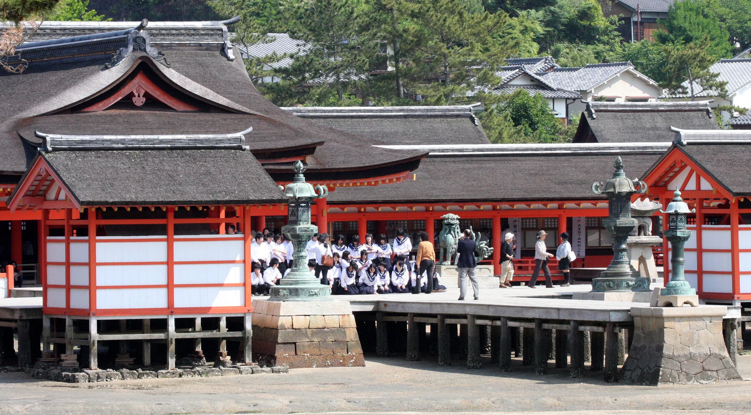 MIYAJIMA - MAY 2009 - SCENES AND LANDSCAPES (60).JPG