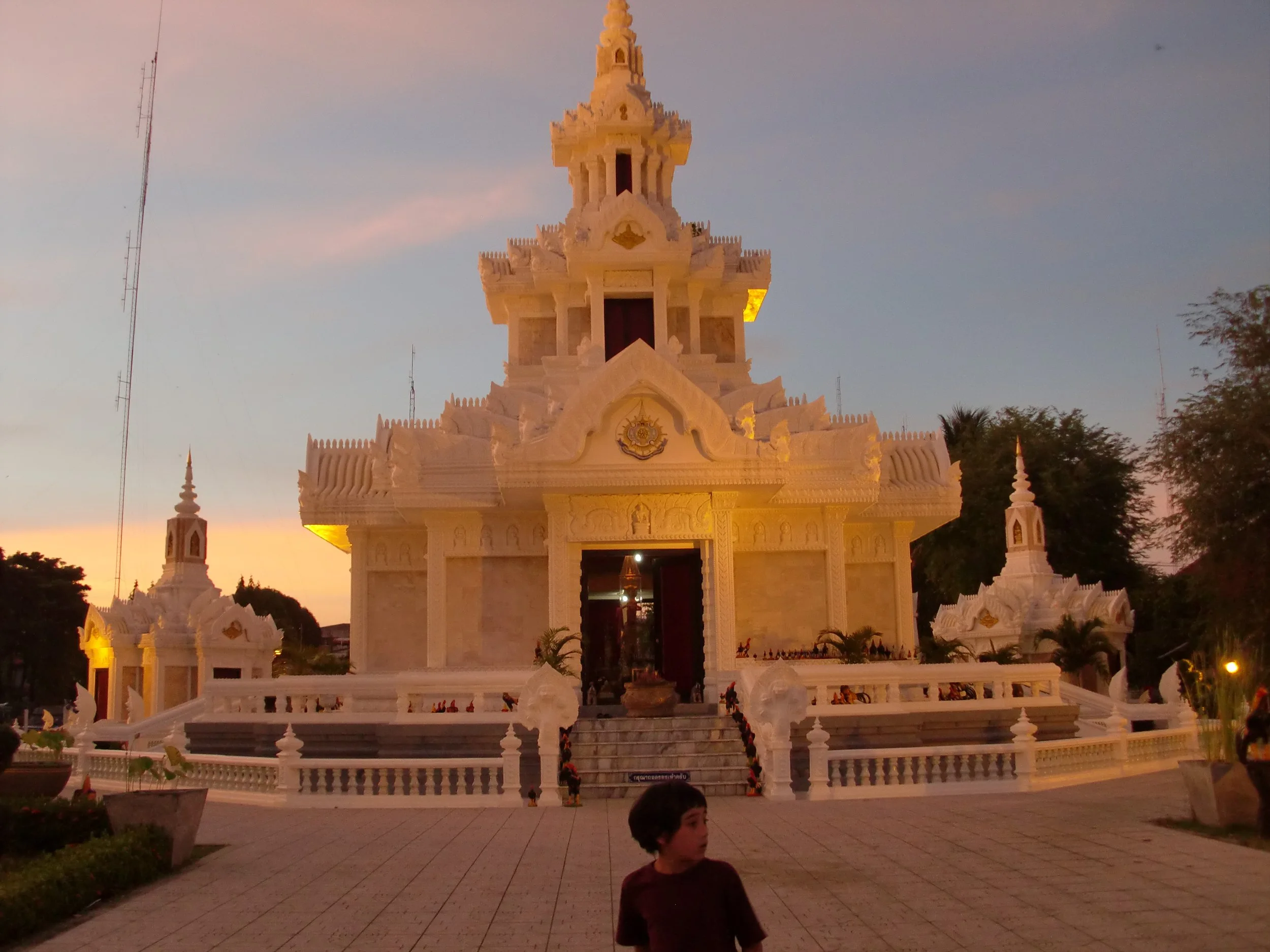 2010 Nakhonsithammarat Hanging in Khon (8).JPG