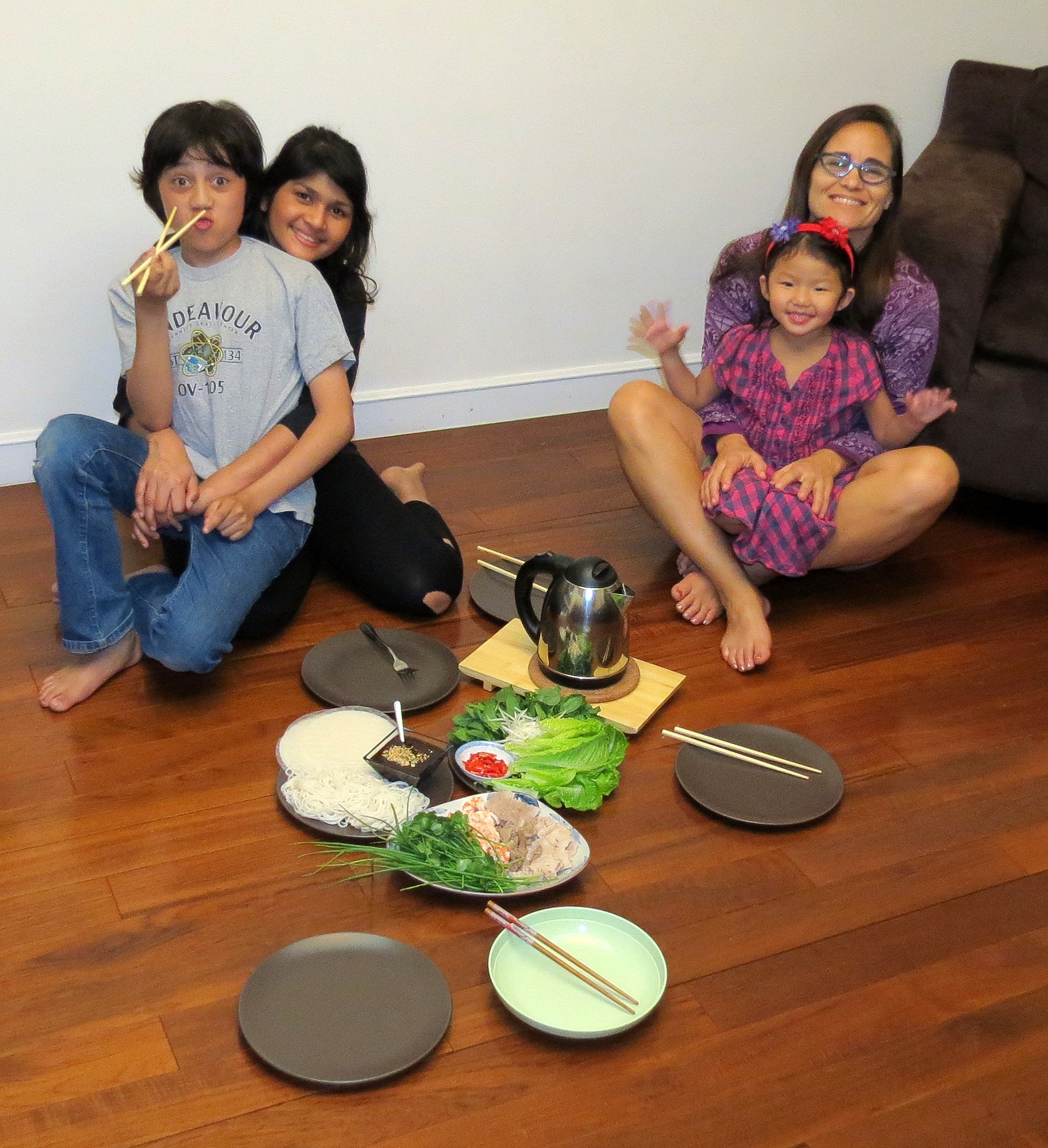 SHANGHAI - GOI CUON WITH RIVER AND RACHEL! (10).JPG