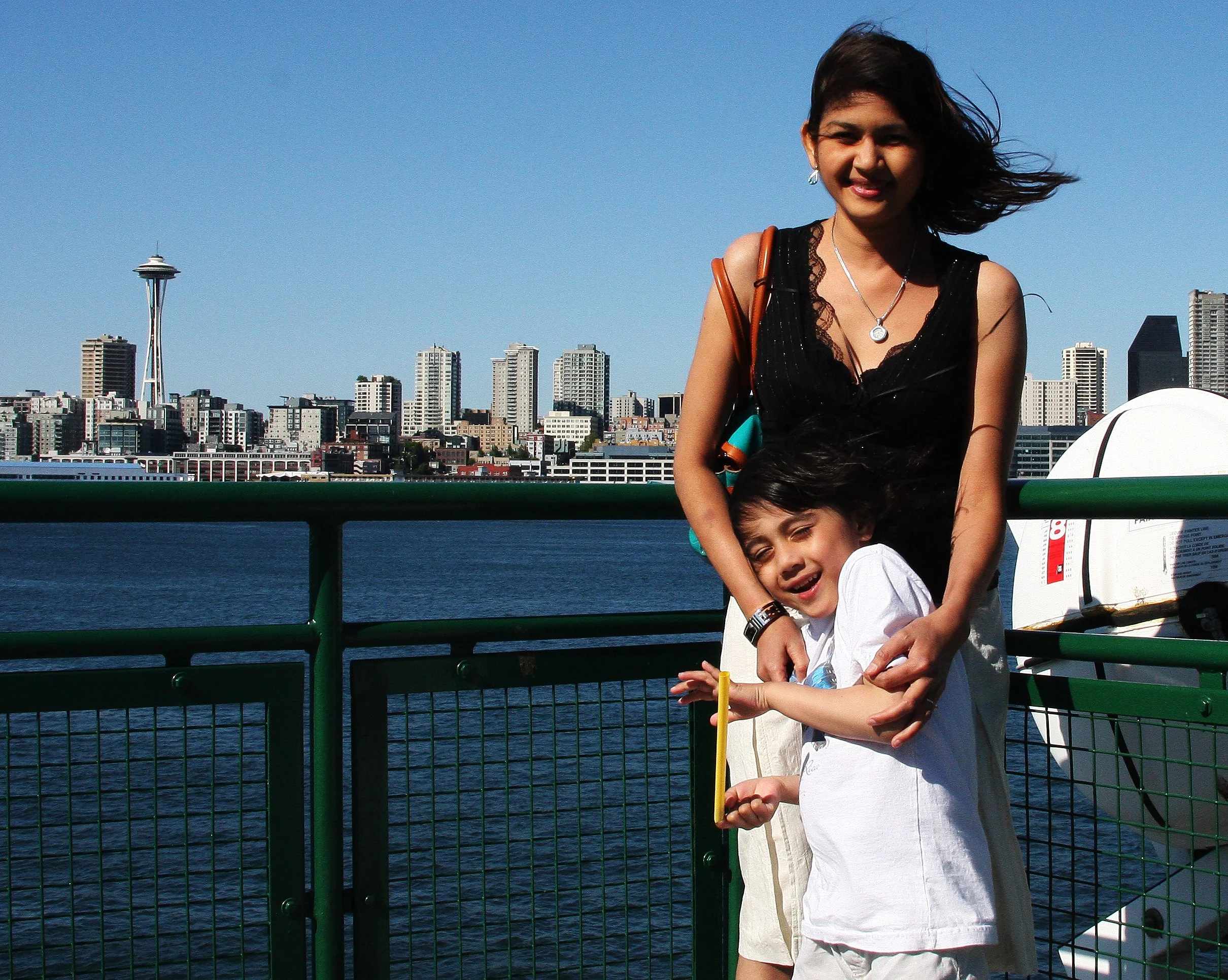 2008-6-15 DAY IN SEATTLE WITH FAMILY.JPG