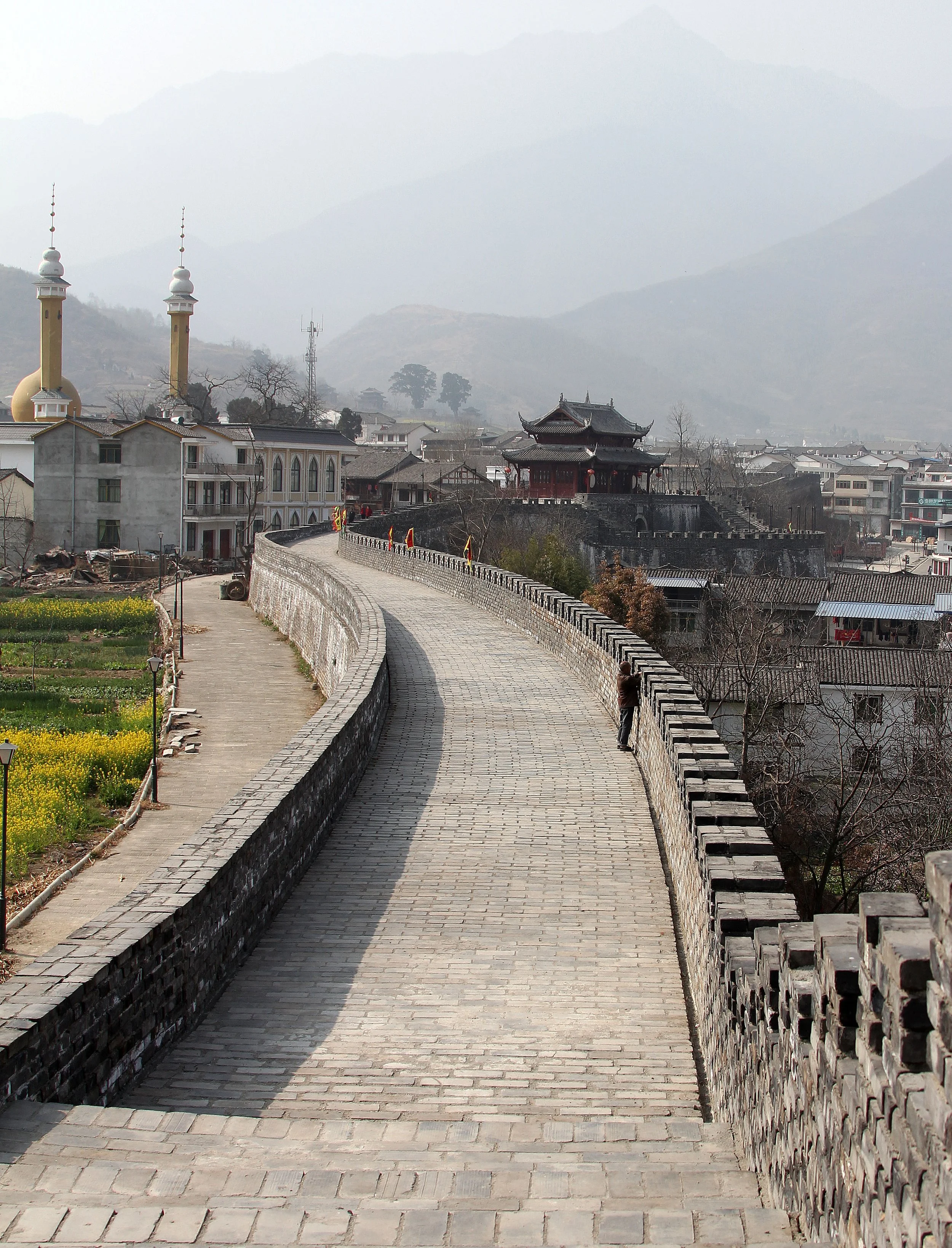 SHANGLI ANCIENT TOWN - SICHUAN CHINA (19).JPG