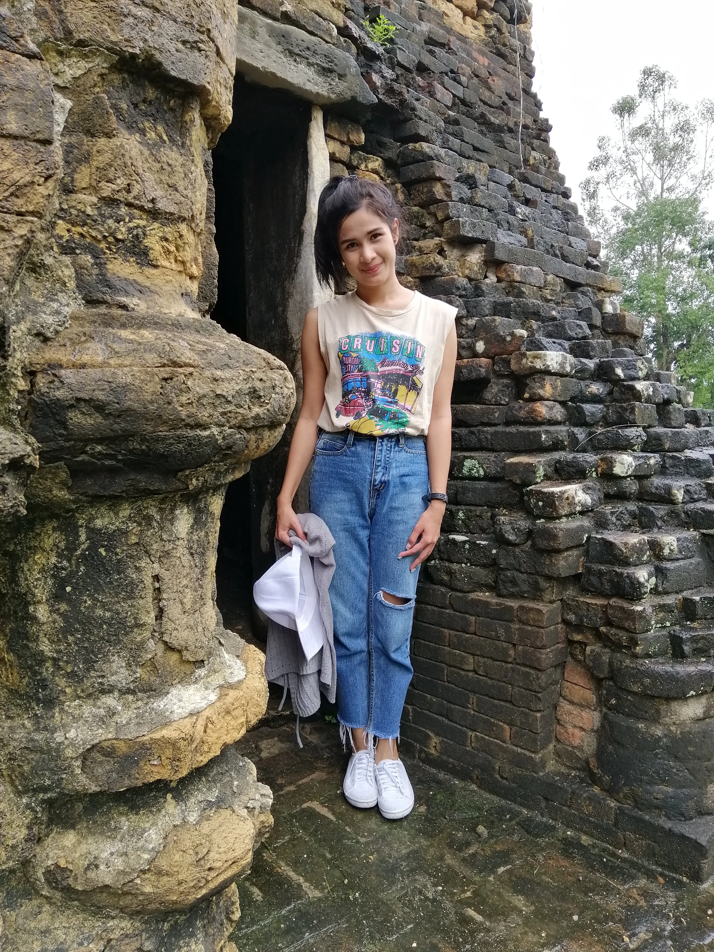 2018 Chaiya Wat Kaew Road Trip with Gift and Cokie (14).jpg
