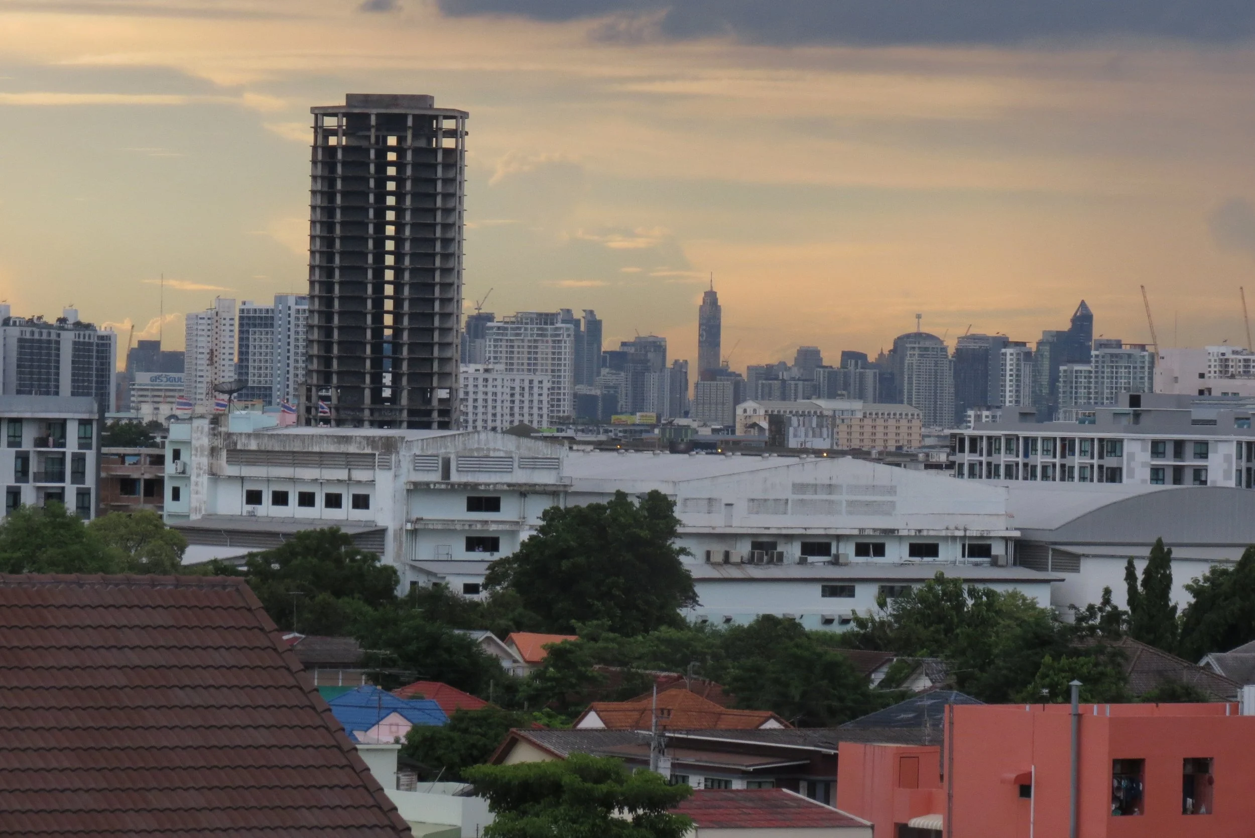 2017 Bangkok - Views from Bearing Avenue Condo Roof (6).JPG