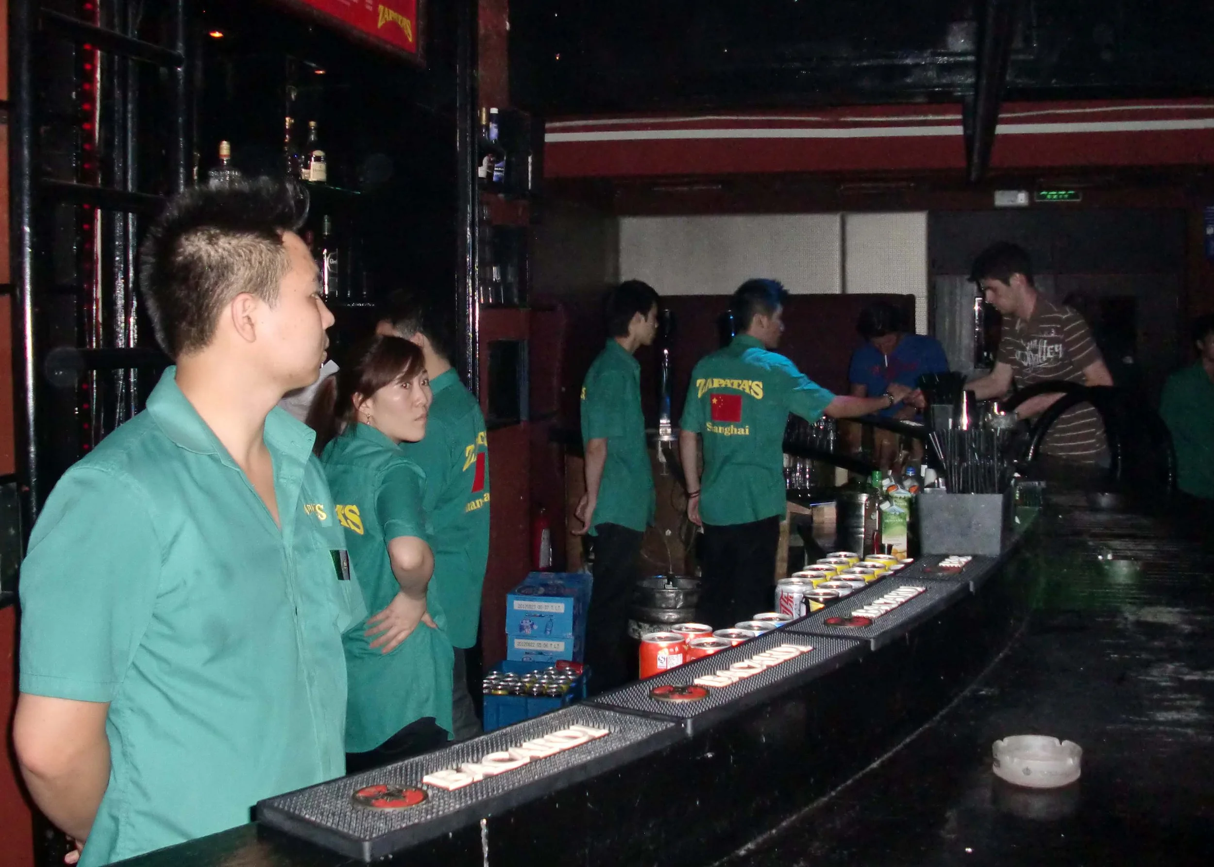 NIGHT OUT AT ZAPATAS - FRENCH CONCESSION - NATIONAL HOLIDAY OCTOBER 2011 (18).JPG