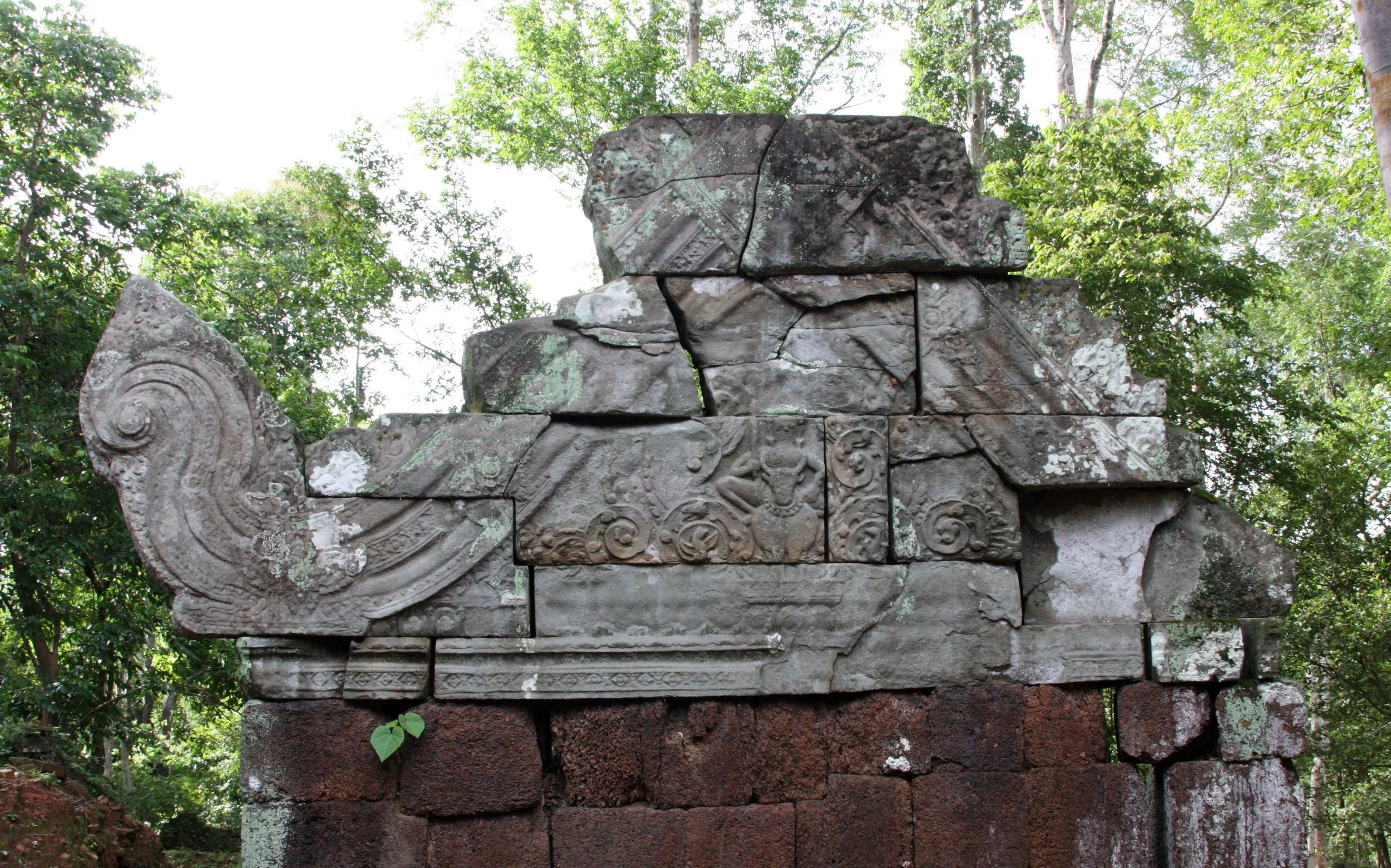 KOH KER TEMPLE CAMBODIA (35).JPG