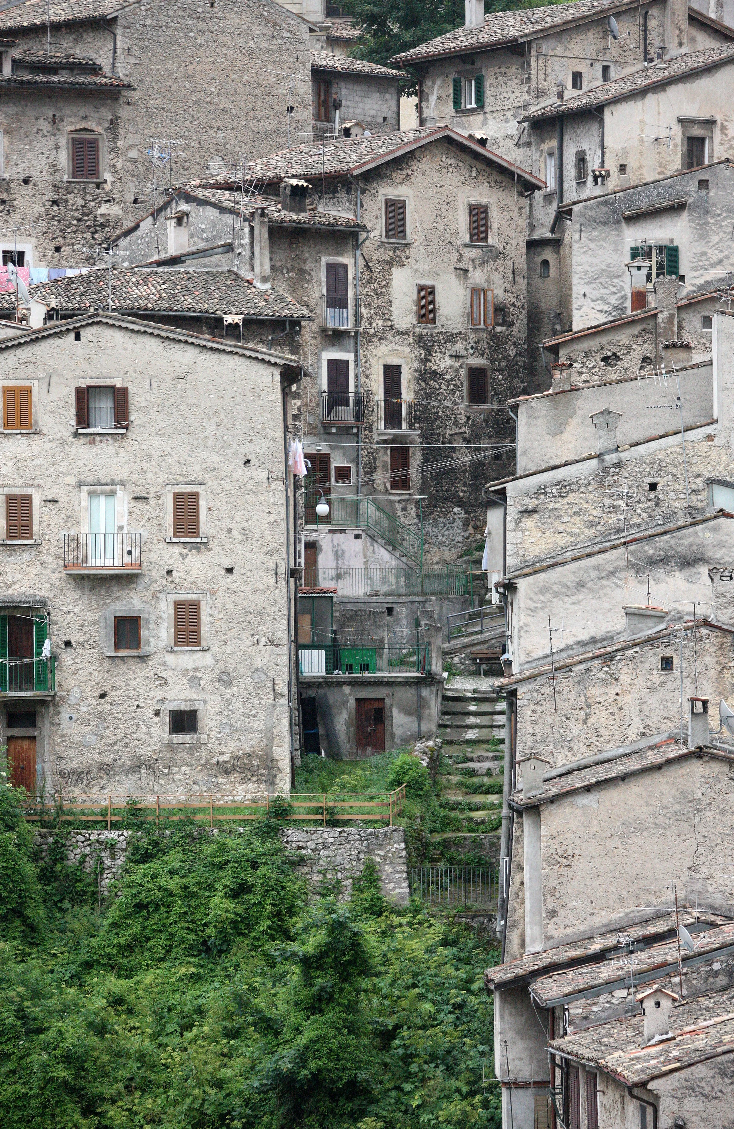 SCANNO ITALY - SUMMER 2013 (5).JPG