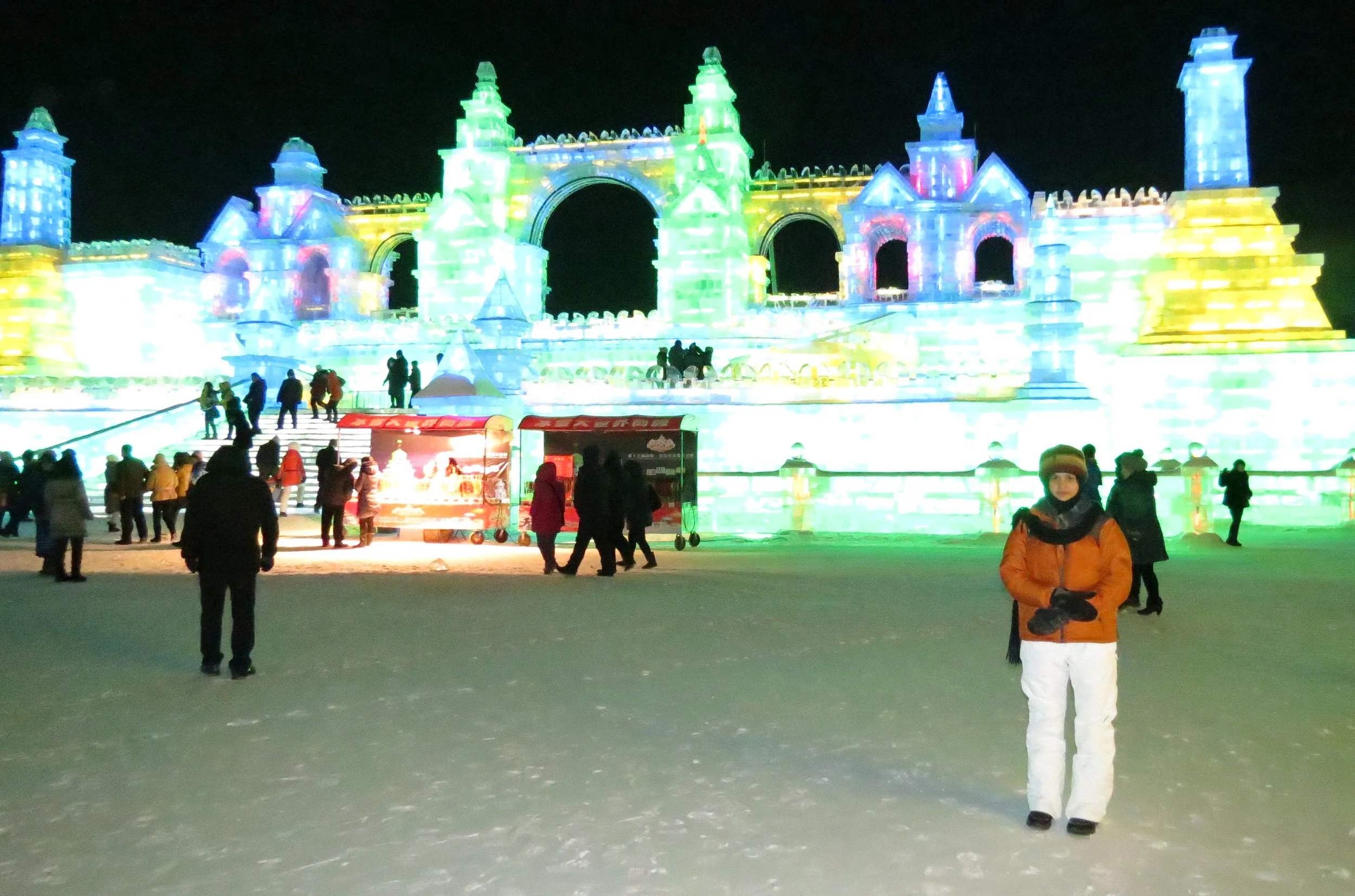 HARBIN SNOW & ICE FESTIVAL FEBRUARY 2012 (11).JPG