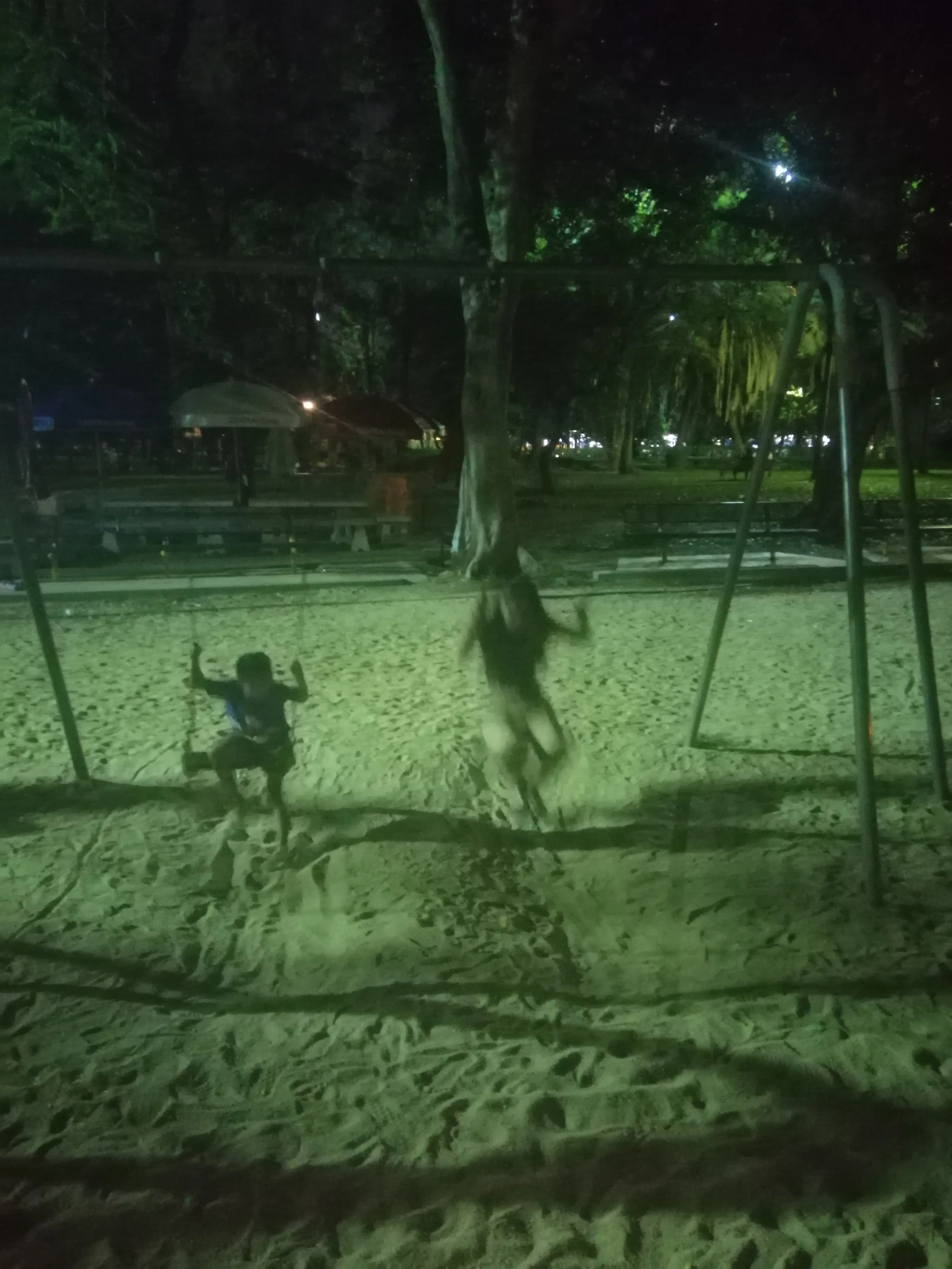 2019 Lumpini Park Bangkok with Gift and Ann (60).jpg