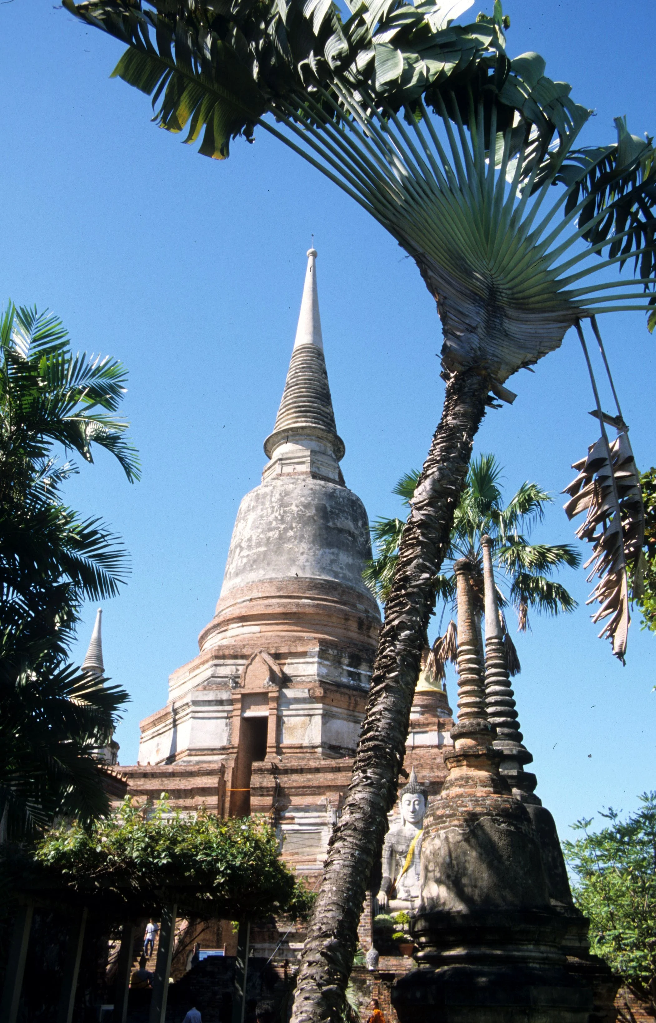 AYUDTHAYA - WAT ON OUTSKIRTS B.jpg