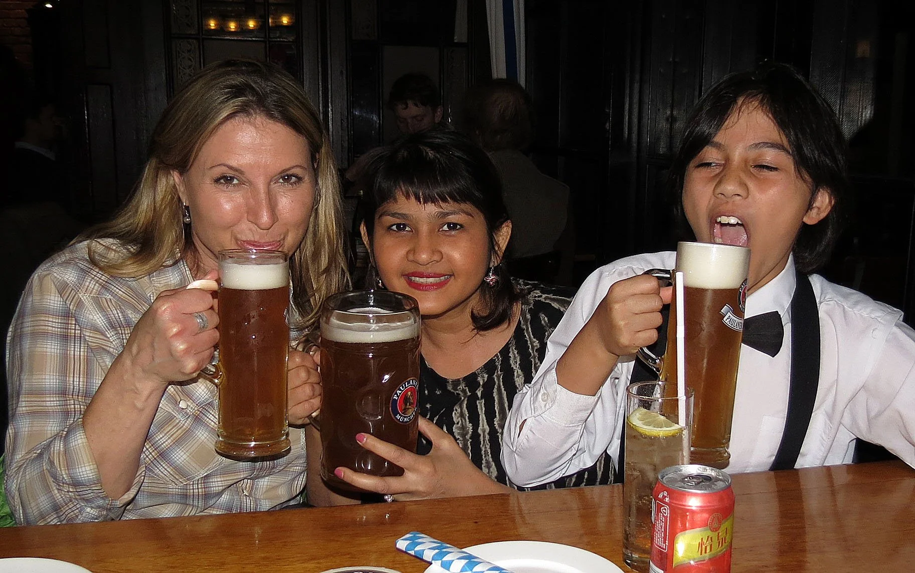 2013-3-23 - XINTIANDI WITH CARLEEN KAPOCEK (1).JPG