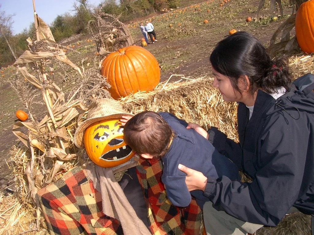 2003-10-26 PUMPKIN PATCH PORT ANGELES (10).JPG