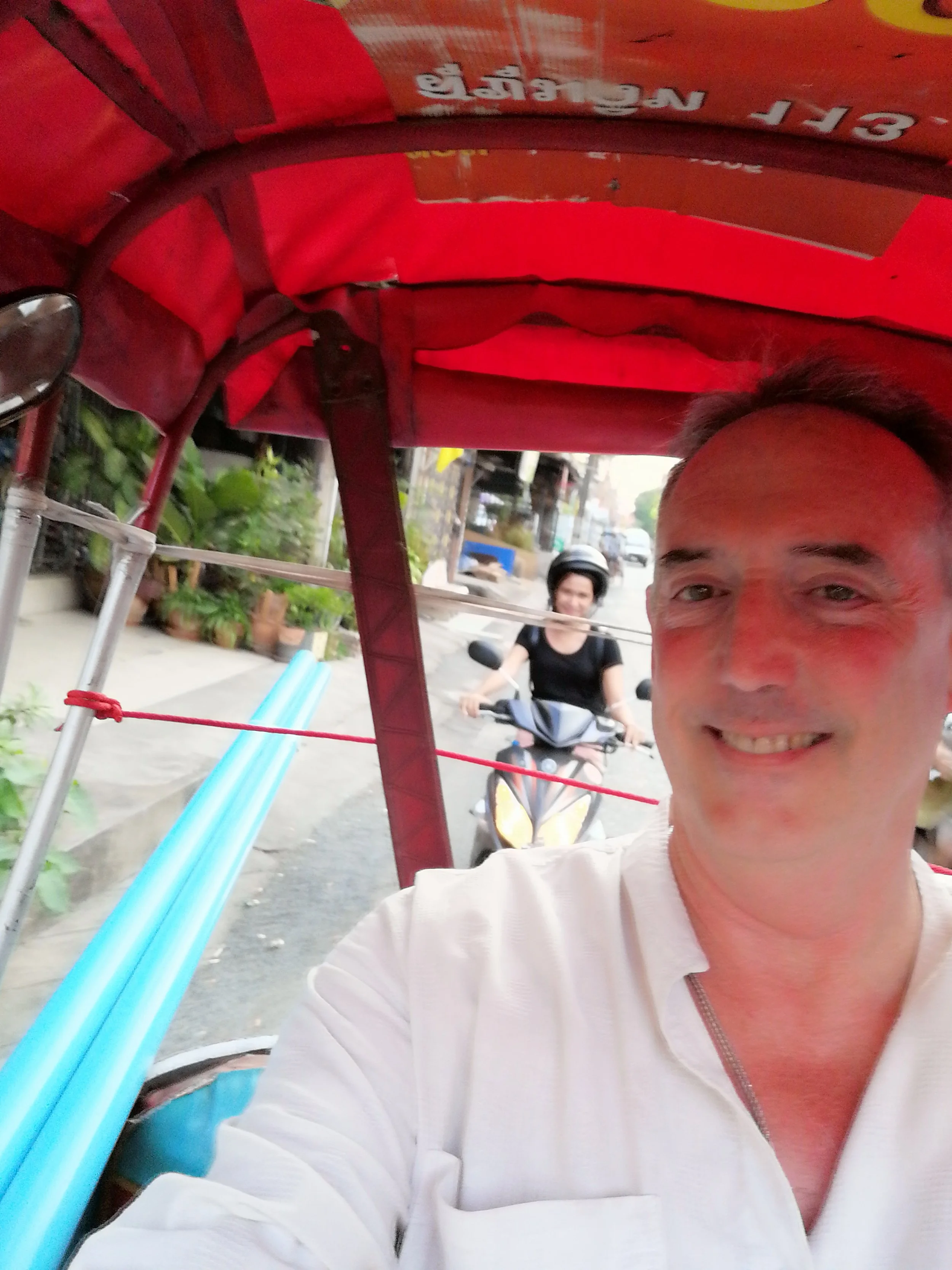 2018 Pics with Gift in Thailand (273).jpg