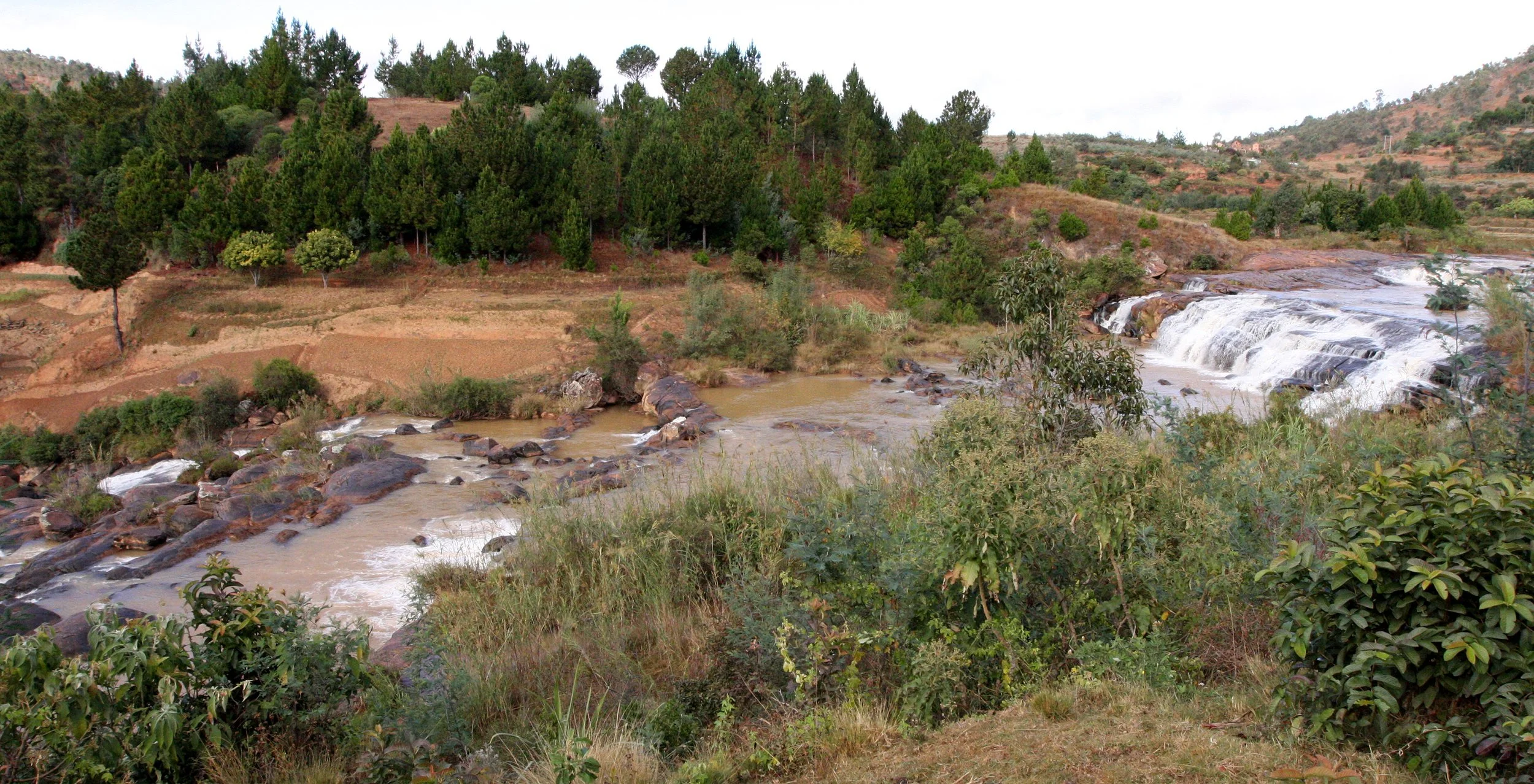 CENTRAL HIGHLANDS - VIEWS FROM THE ROAD TO RANOMAFANA NATIONAL PARK MADAGASCAR (5).JPG