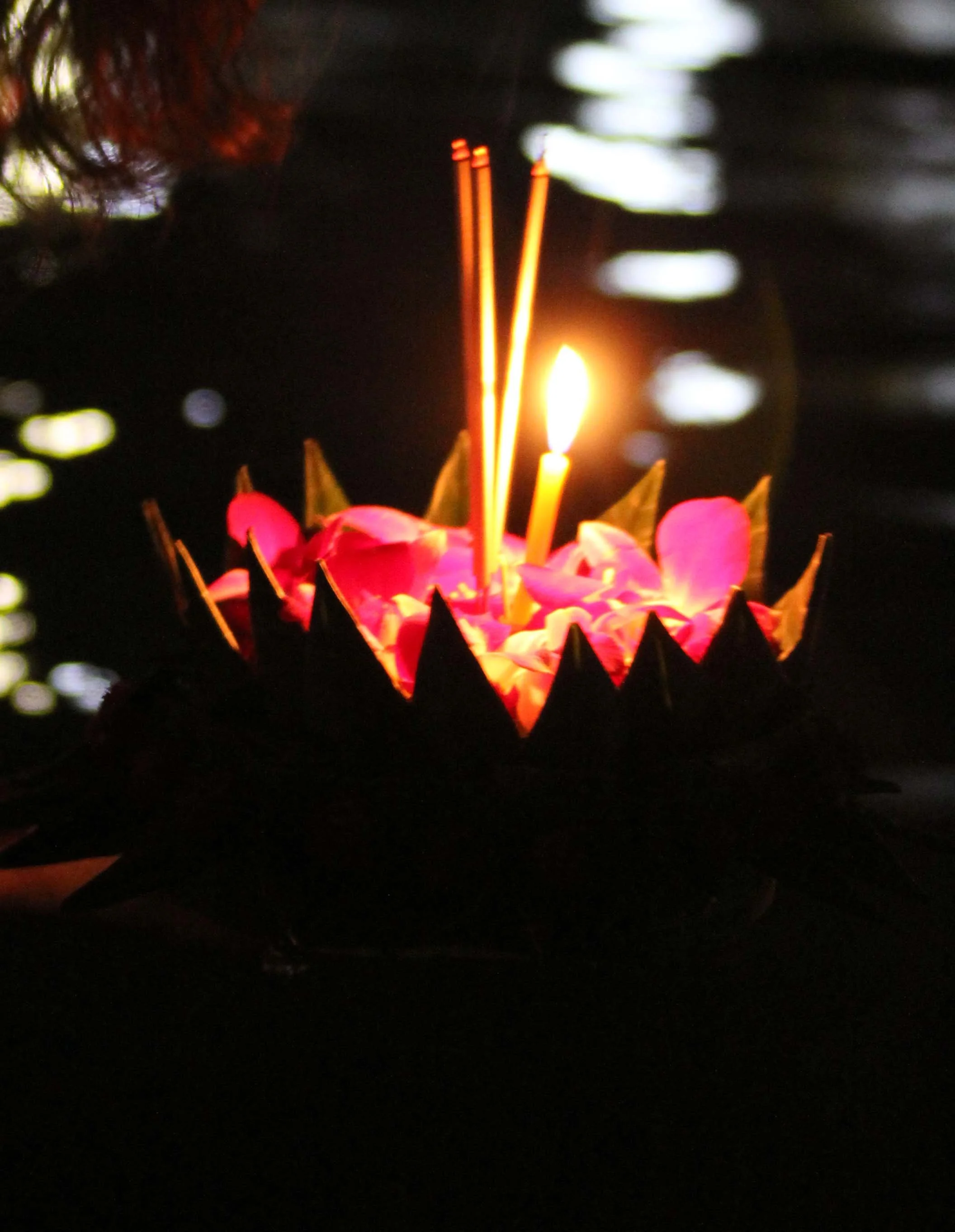 2013 Loy Krathong in Bangkok (48).JPG