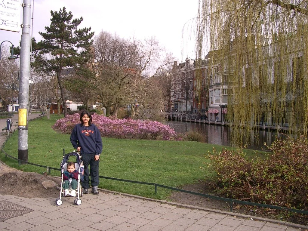 HOLLAND - AMSTERDAM 2004.JPG