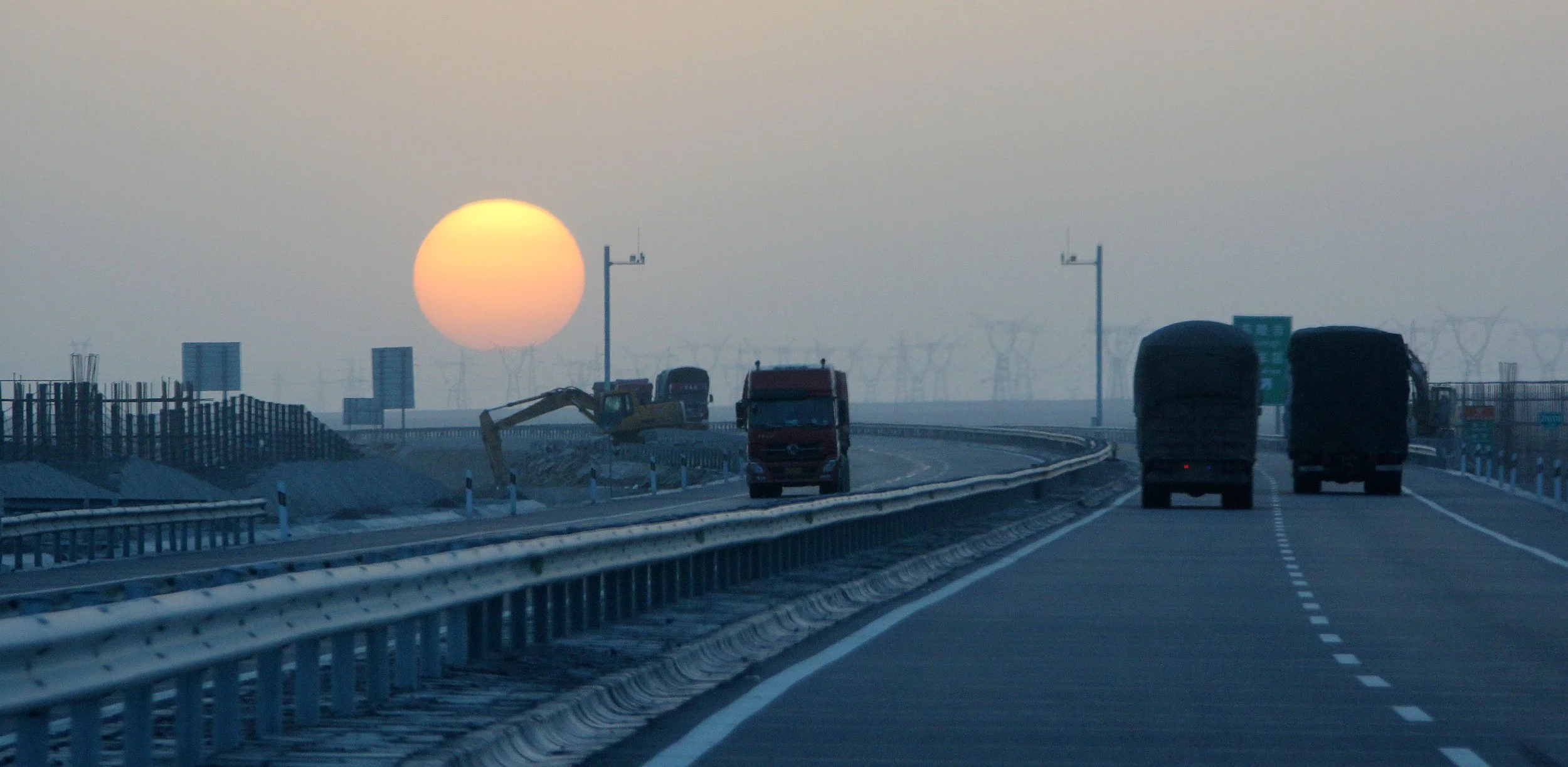 GANSU CHINA - SOUTH OF DUNHUANG (15).JPG