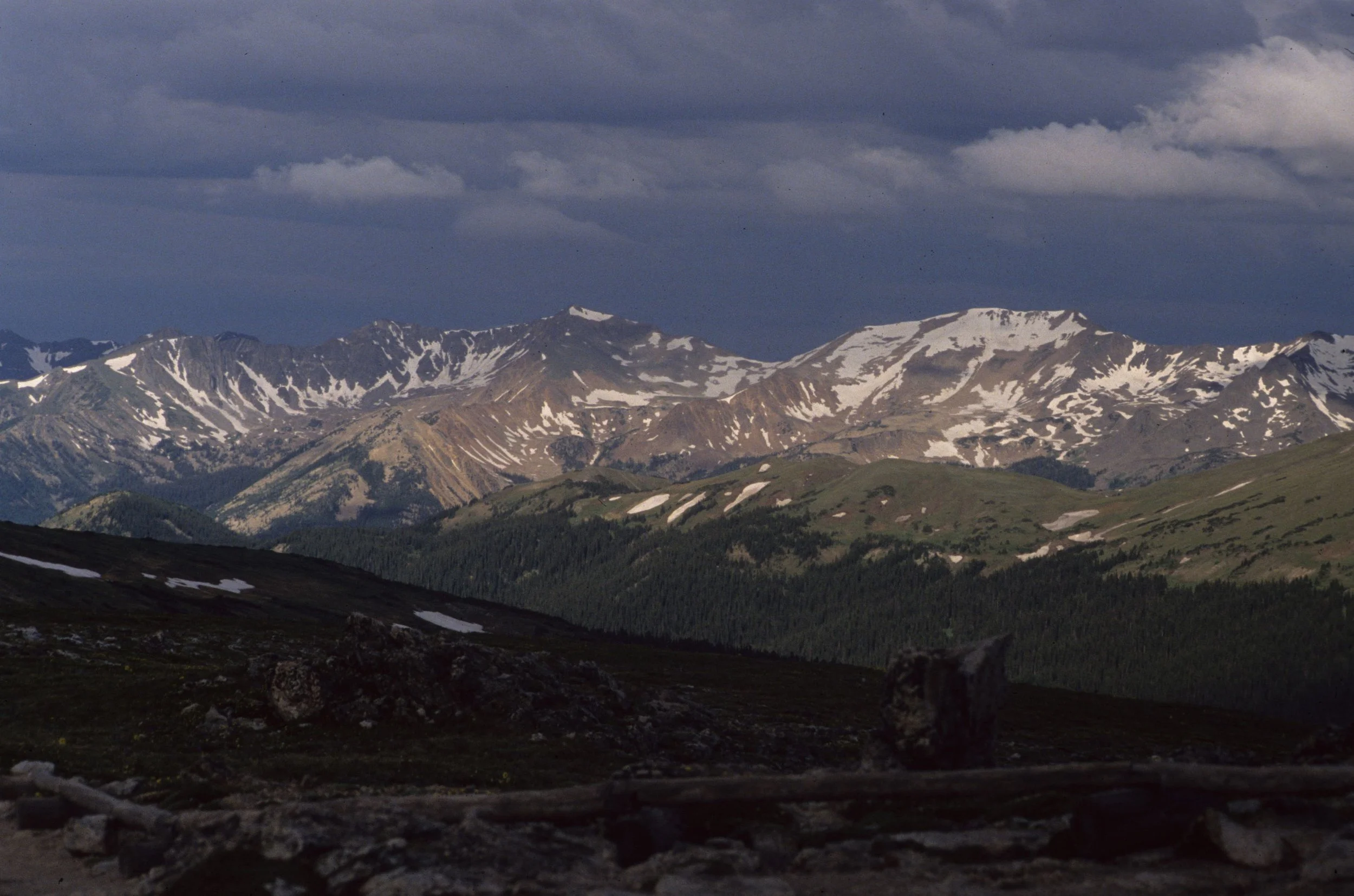 COLORADO - ROCKIES NATIONAL PARK  - VIEW OF ROCKIES C.jpg