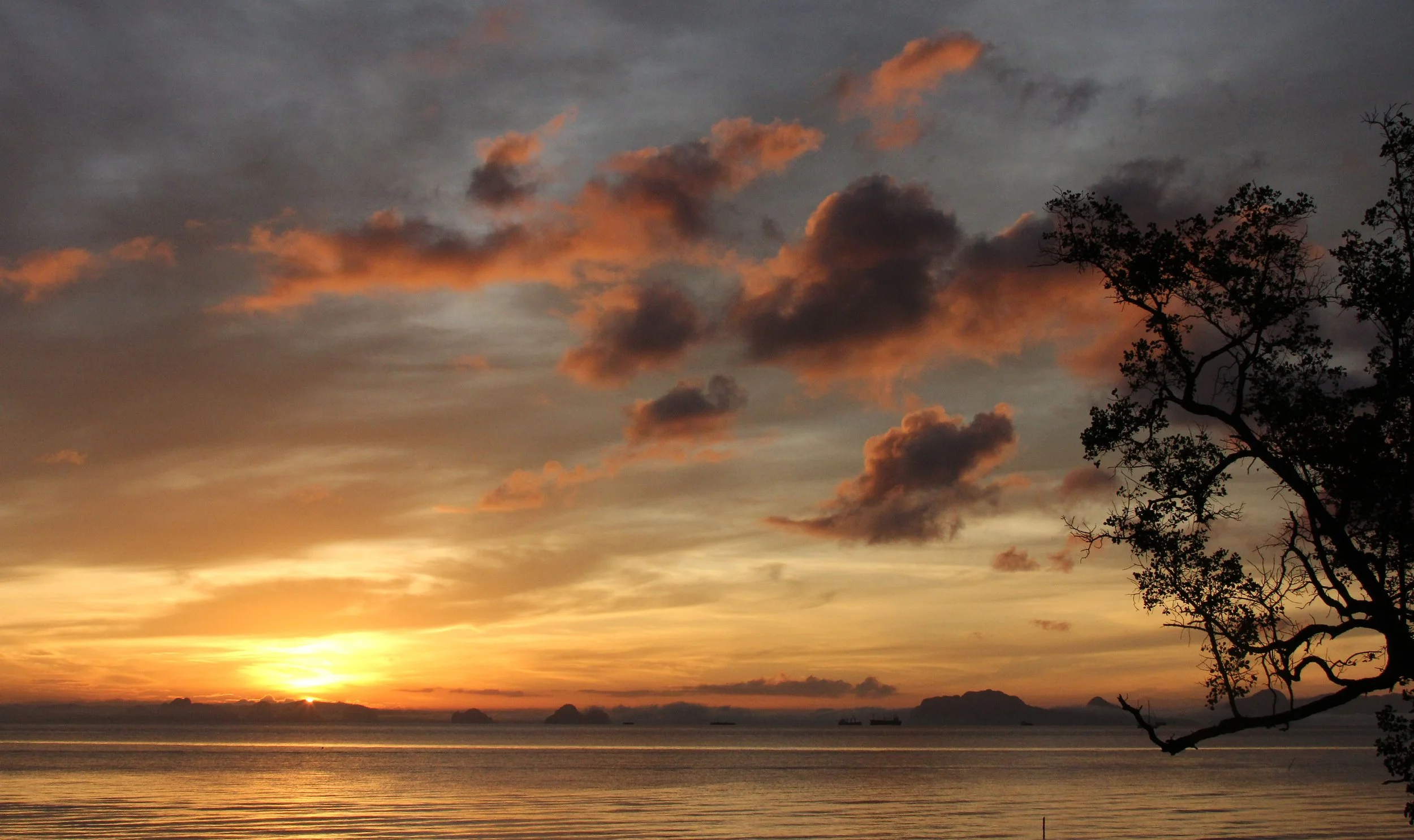 2016 Koh Lanta Landscapes, House Pictures and Family Fun (172).JPG