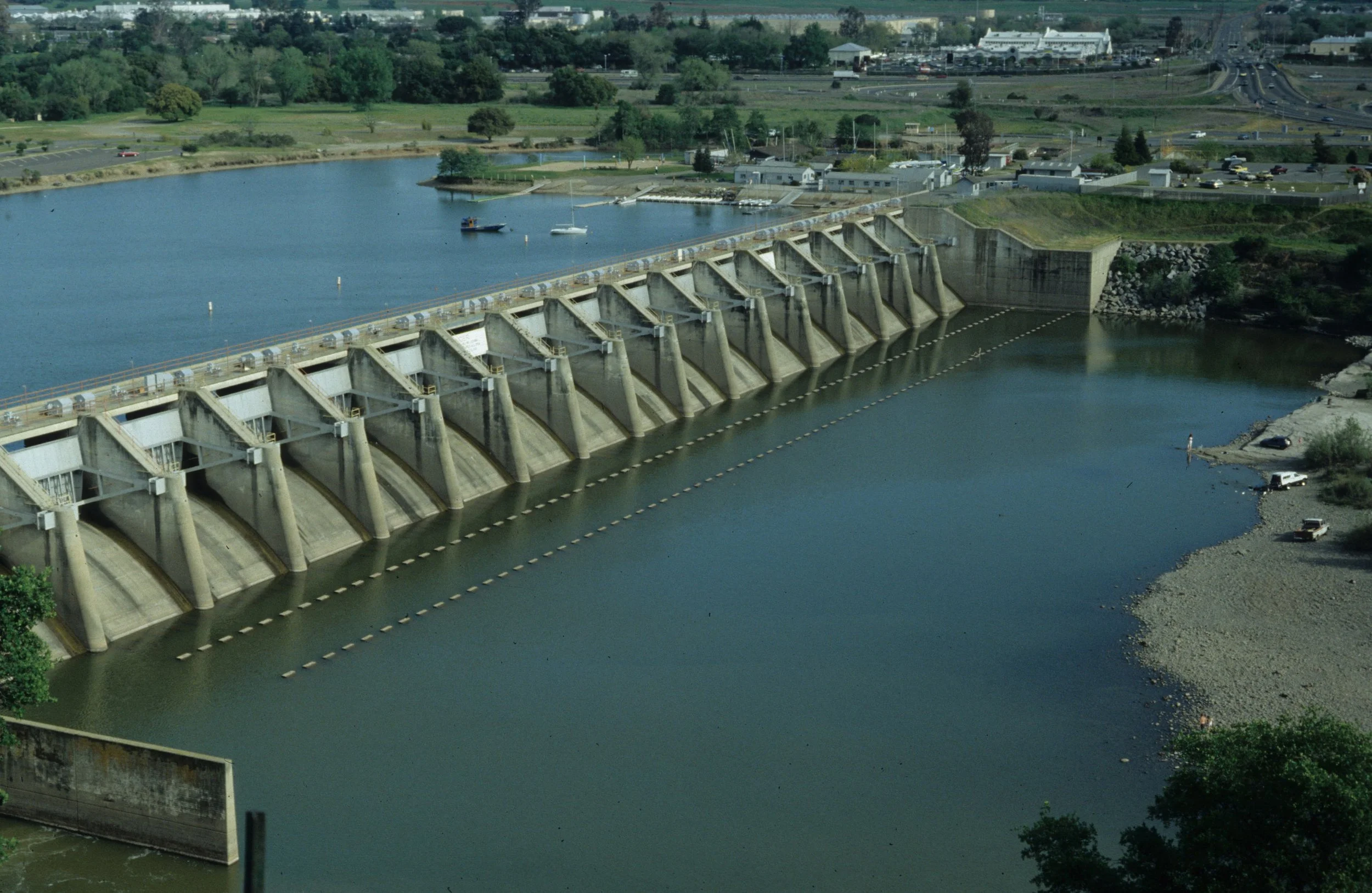 AMERICAN RIVER - FOLSOM DAM.jpg