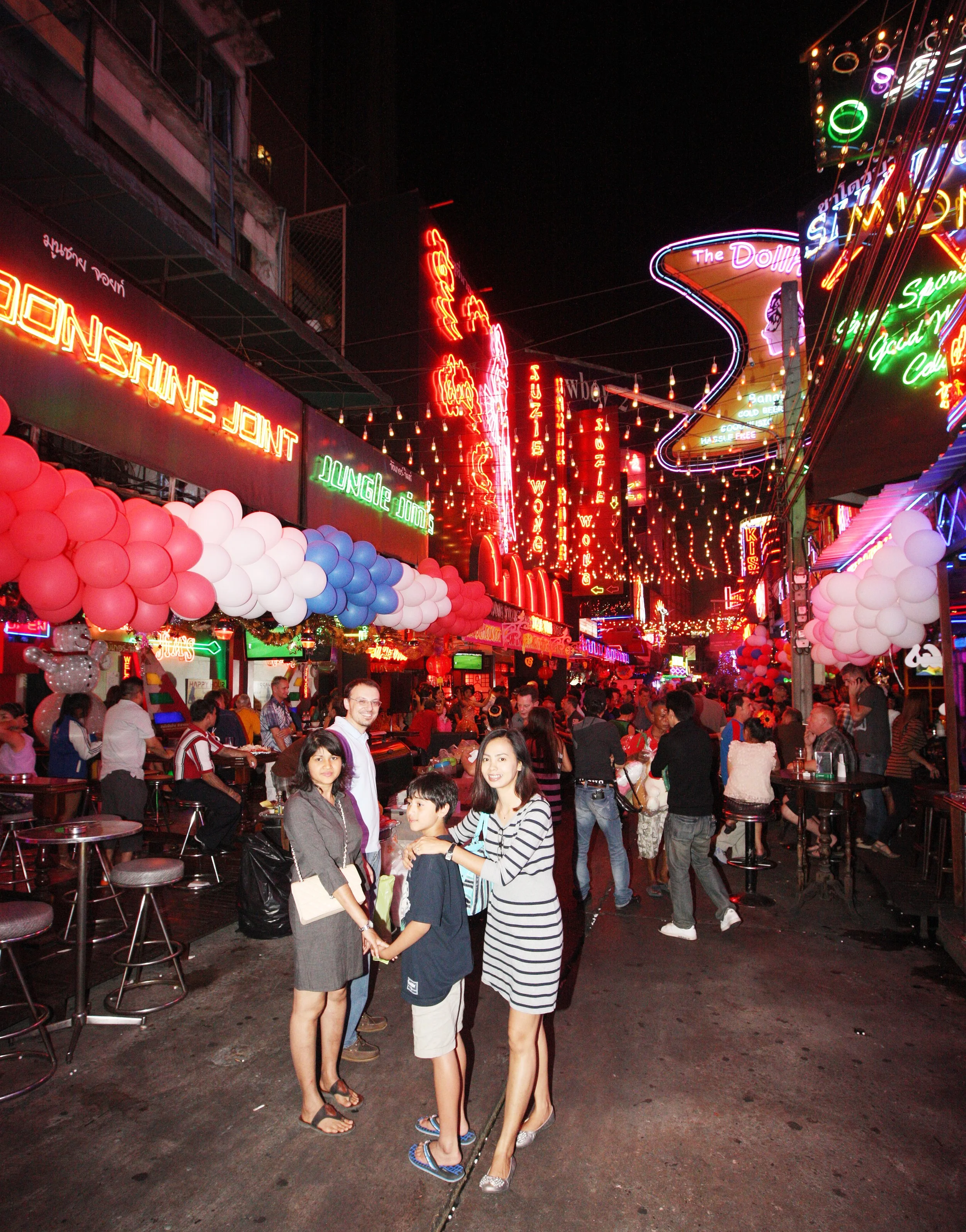 2012 Bangkok New Year's Eve on Soi Cowboy (9).JPG