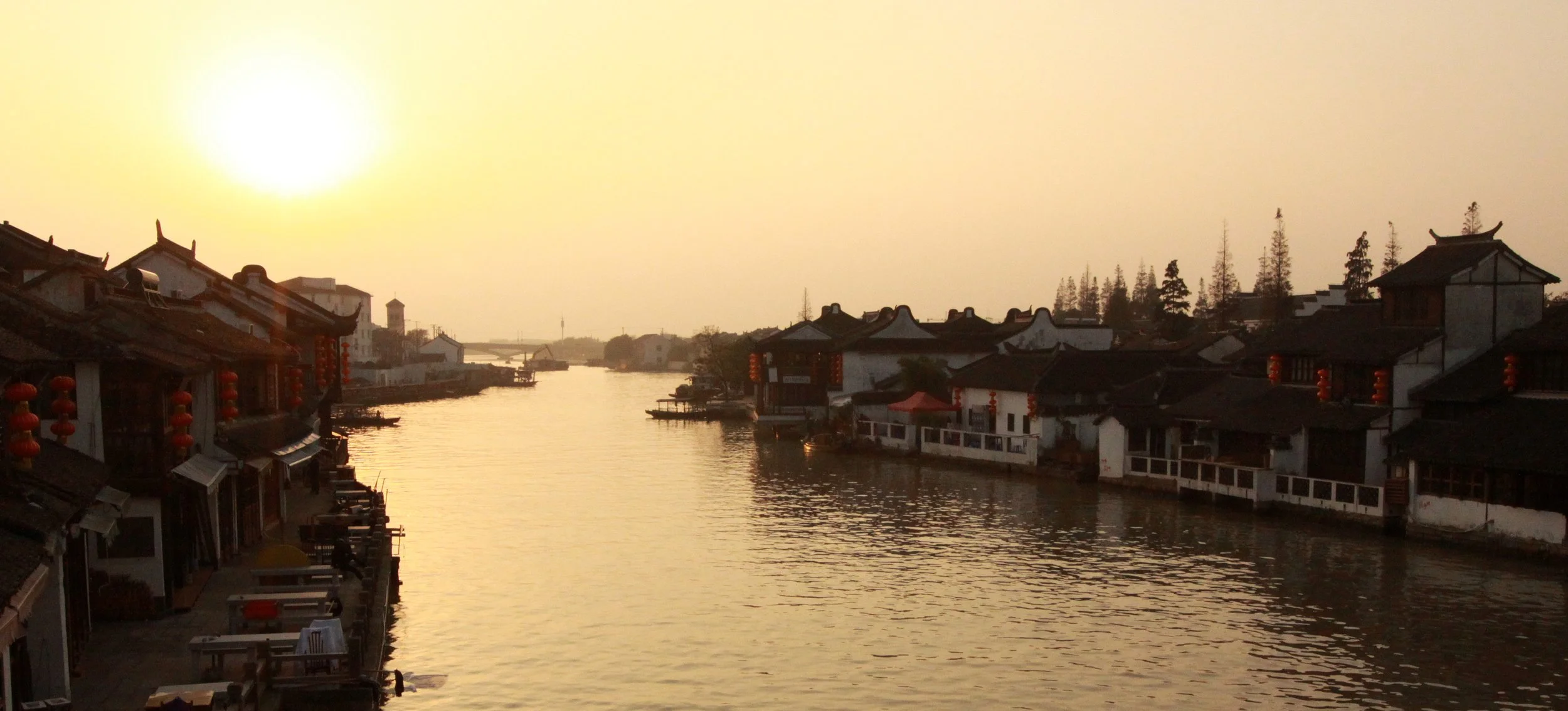 ZHUJIAJIAO WATER TOWN - NOVEMBER 20 2011 (181).JPG