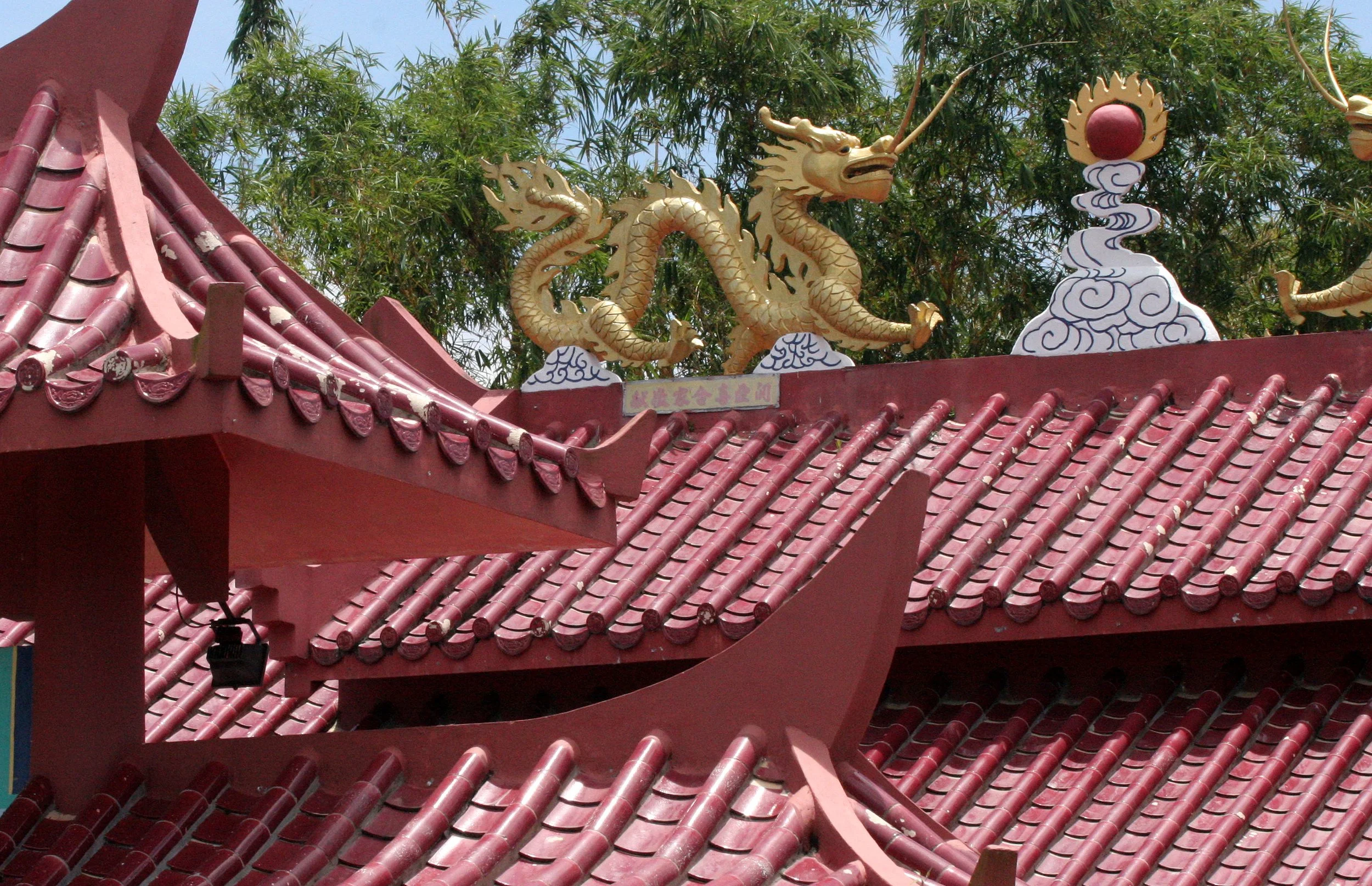 SANDAKAN TEMPLE (2).JPG